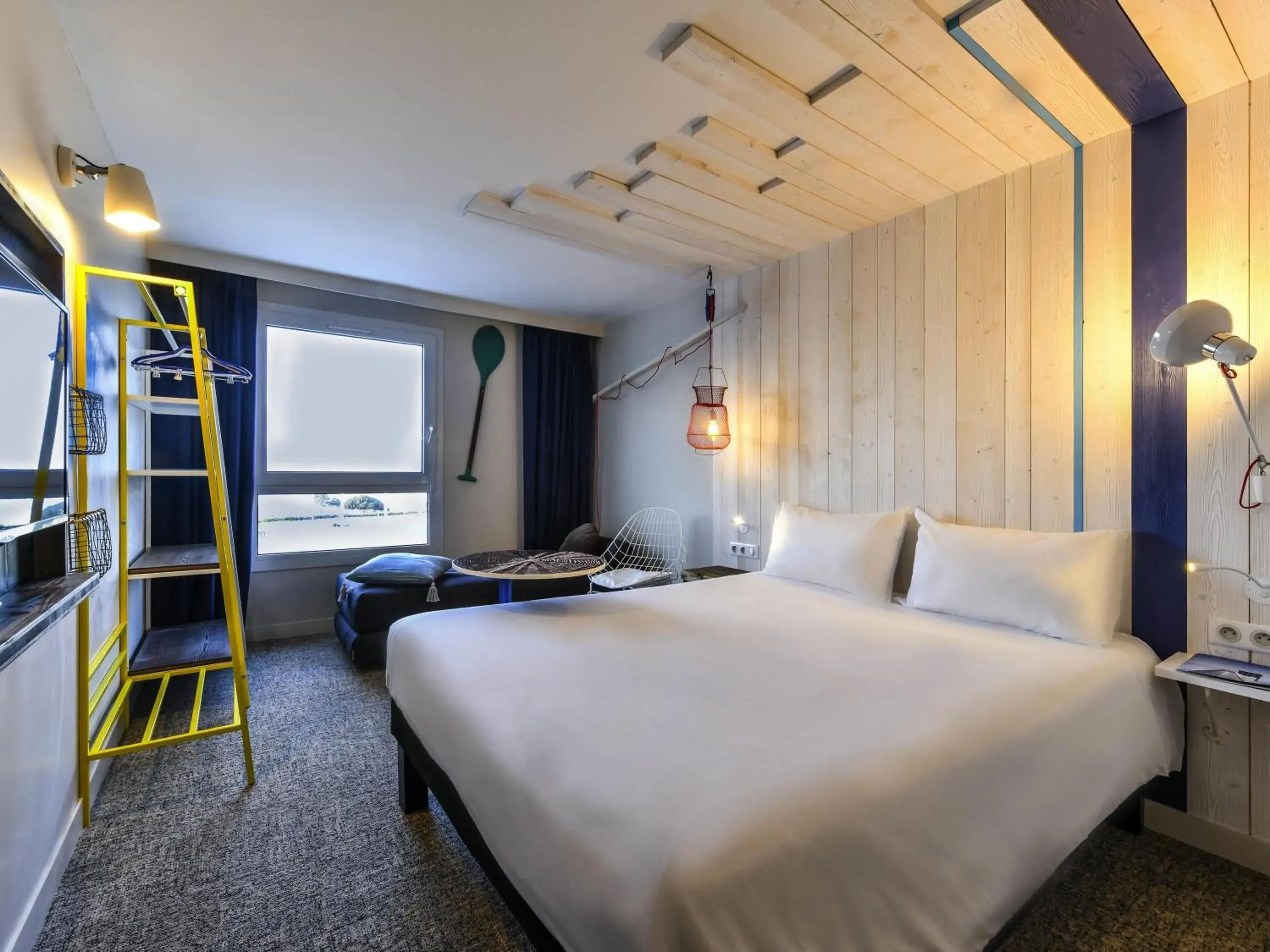 Bedroom, Bed in ibis styles La Rochelle Thalasso Chatelaillon Bedroom, Bed in ibis styles La Rochelle Thalasso Chatelaillon