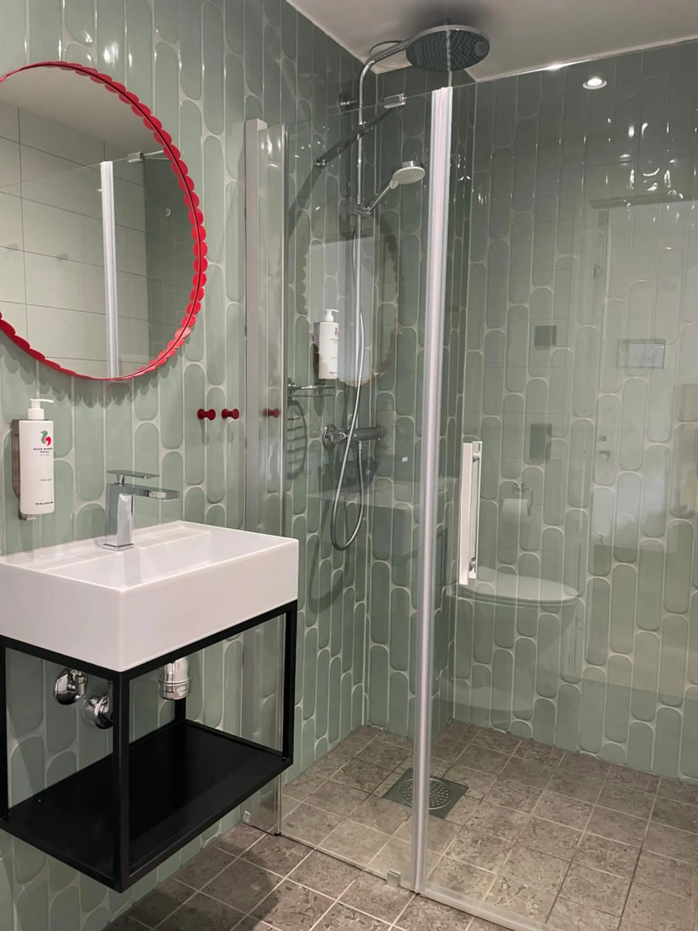 Property building in Good Morning Karlstad City Property building in Good Morning Karlstad City