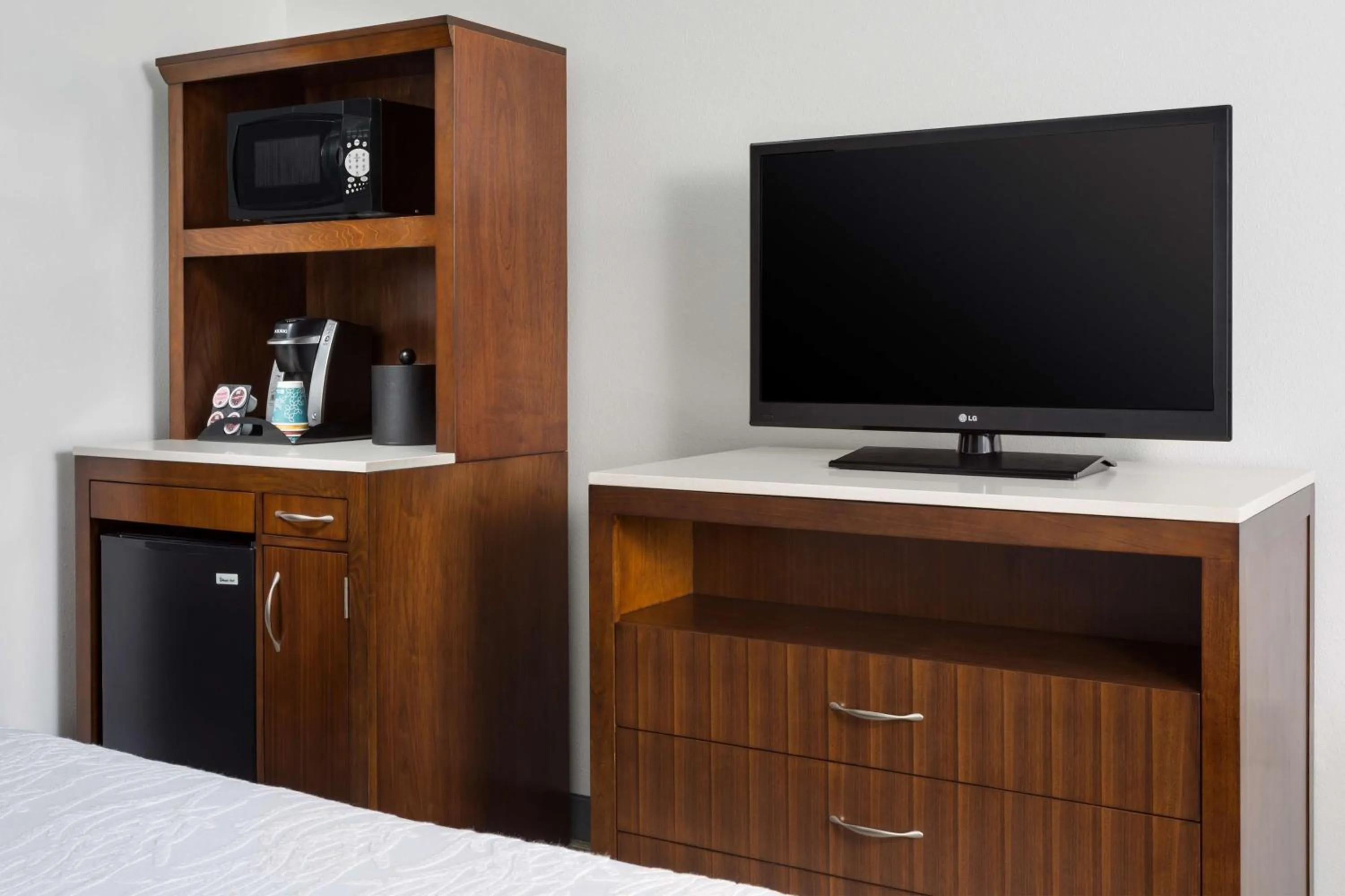 Bed in Hilton Garden Inn Key West / The Keys Collection