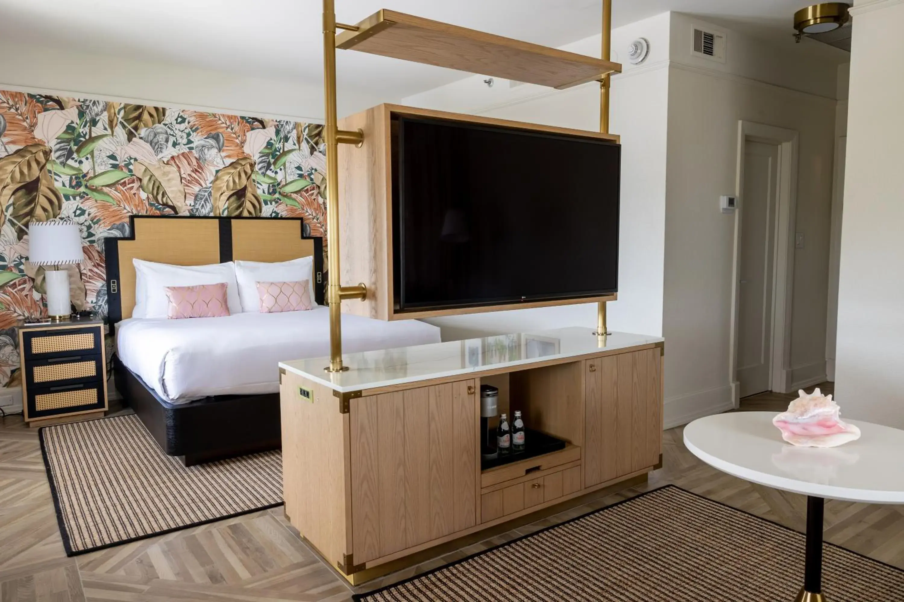 Bed in La Concha Key West, Autograph Collection Bed in La Concha Key West, Autograph Collection