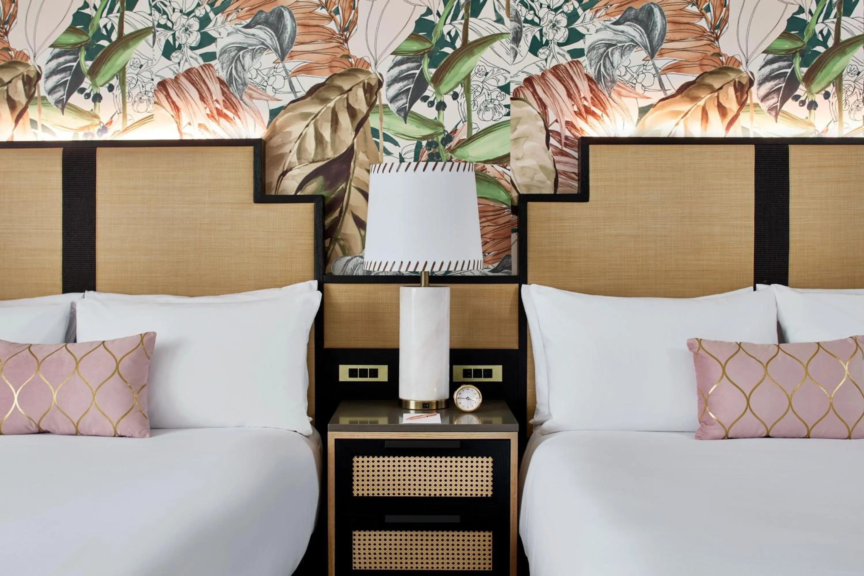 Photo of the whole room, Bed in La Concha Key West, Autograph Collection