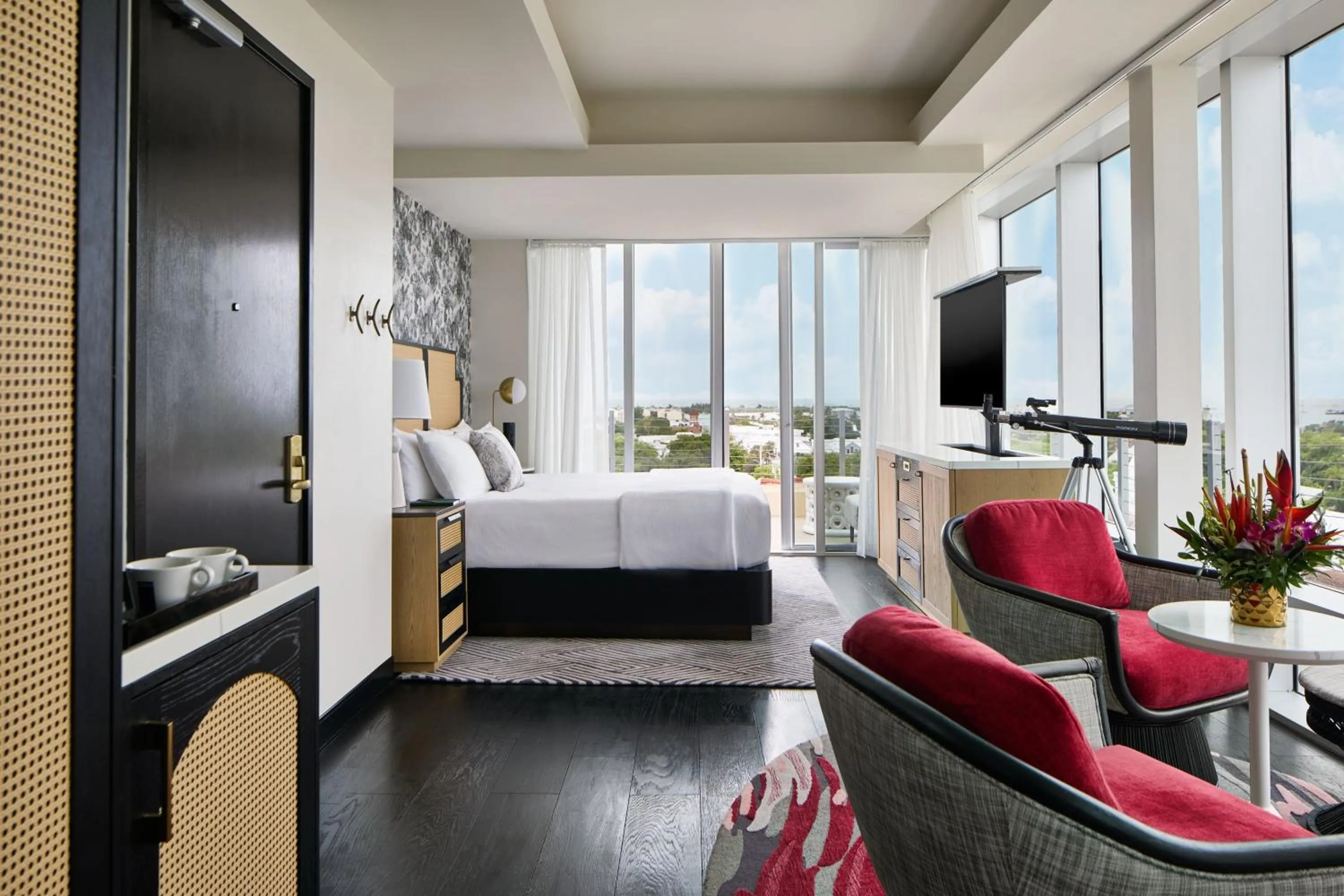 Photo of the whole room, Bed in La Concha Key West, Autograph Collection