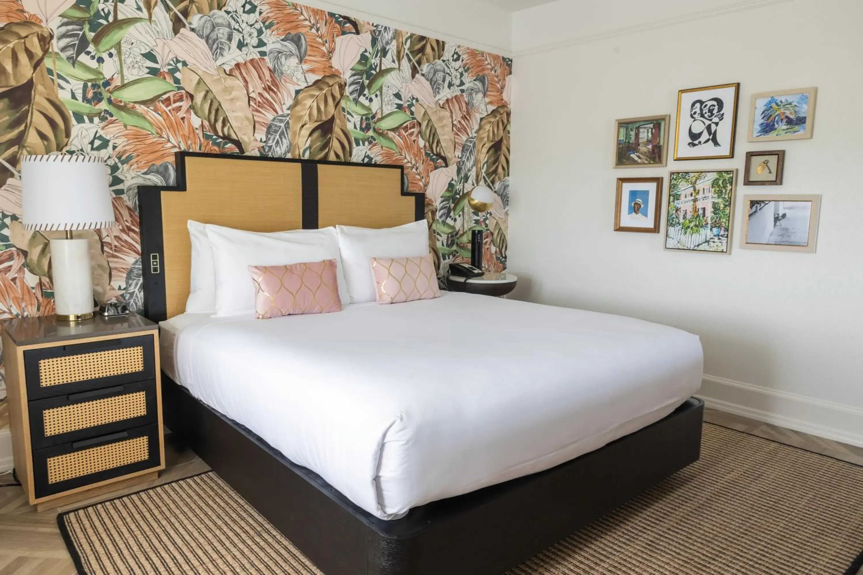 Bed in La Concha Key West, Autograph Collection Bed in La Concha Key West, Autograph Collection