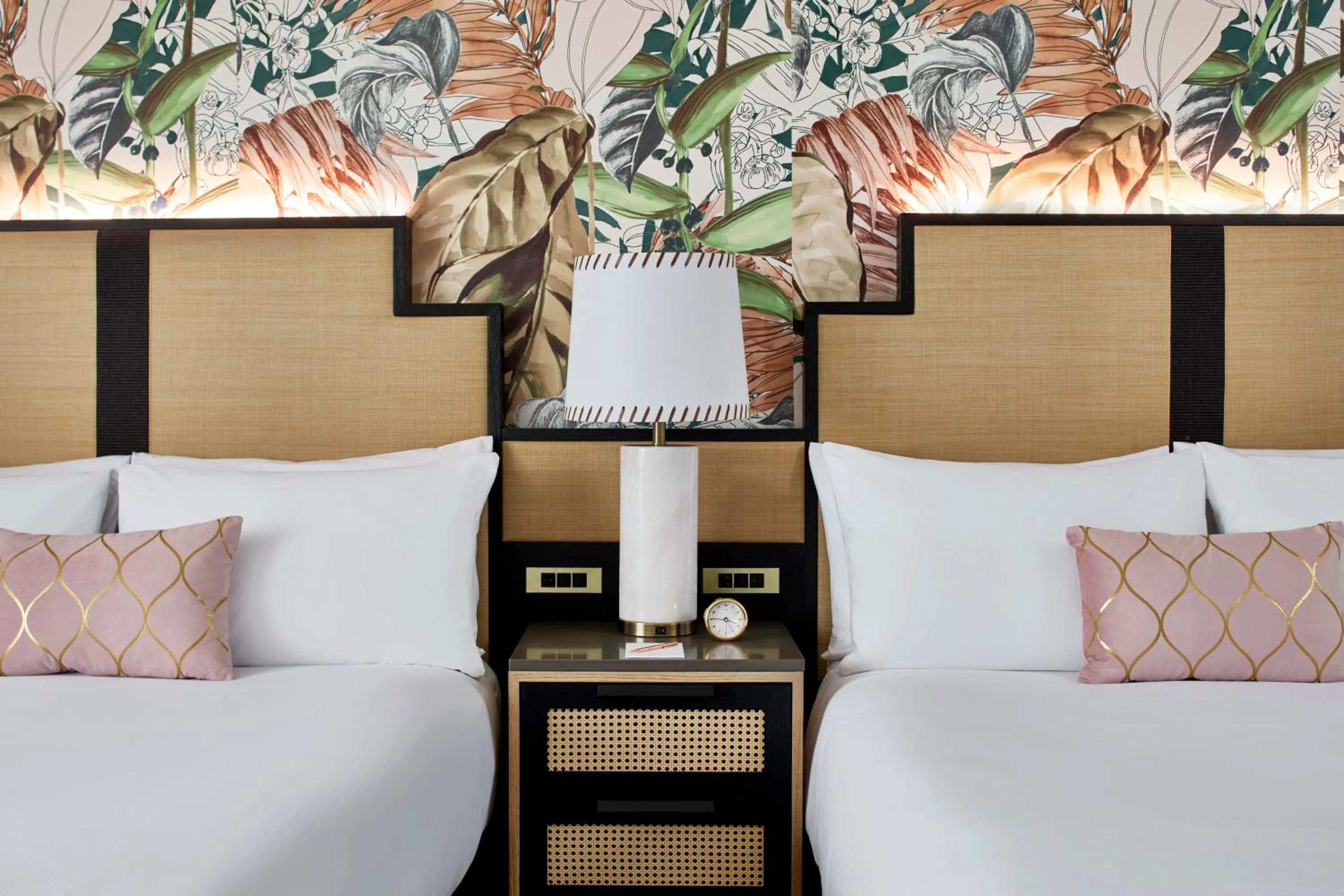 Bedroom, Bed in La Concha Key West, Autograph Collection