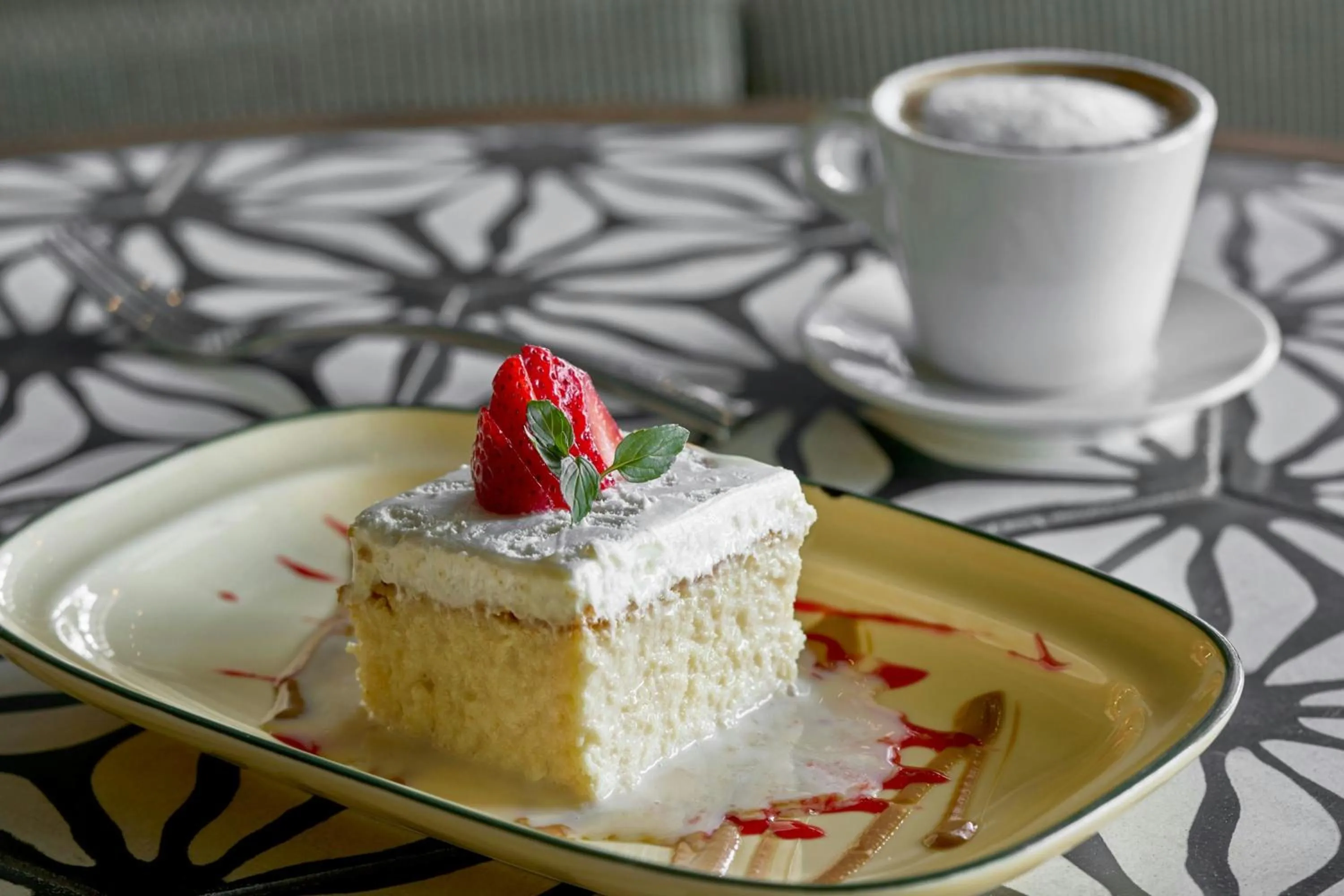 Restaurant/places to eat in La Concha Key West, Autograph Collection