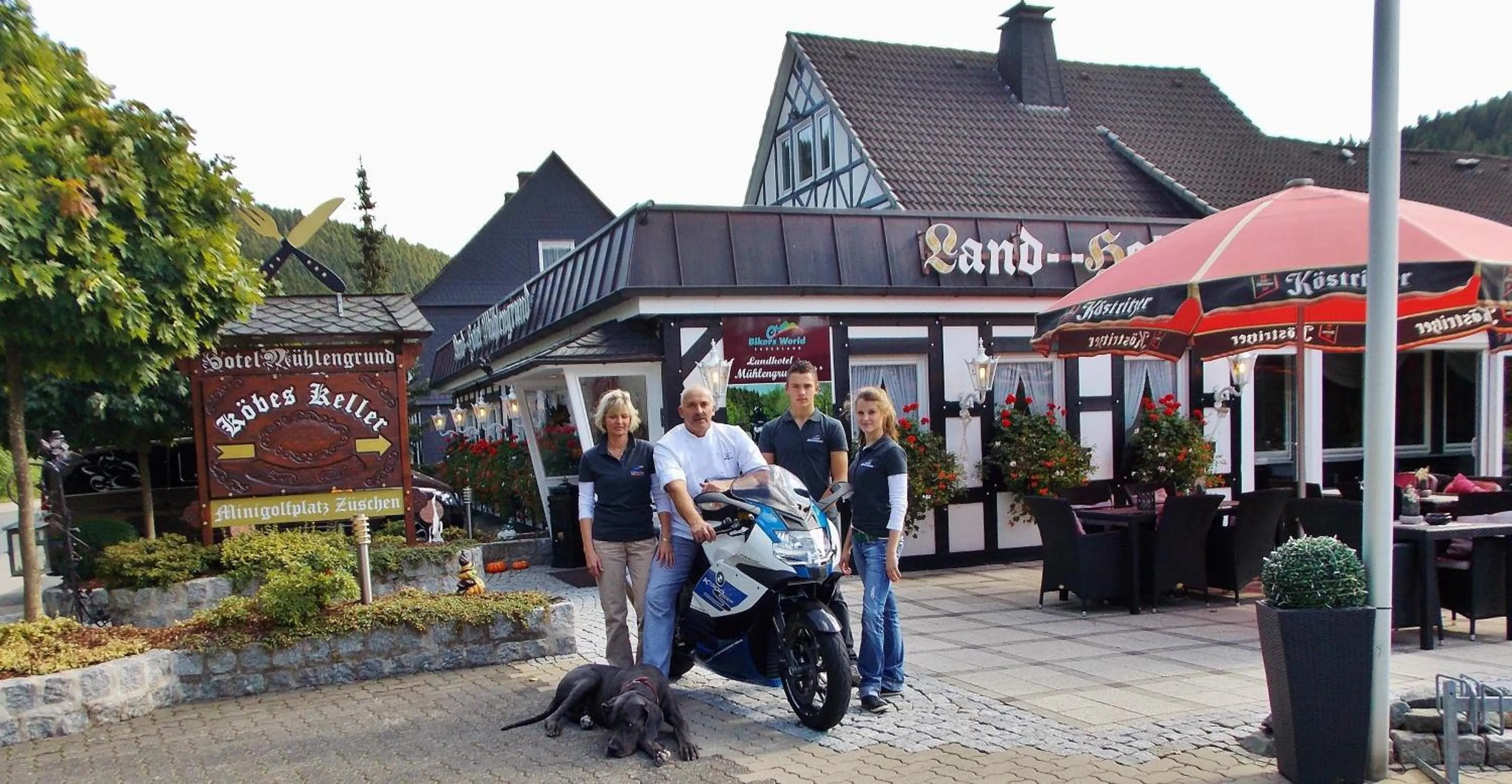 People in Land-Hotel Mühlengrund