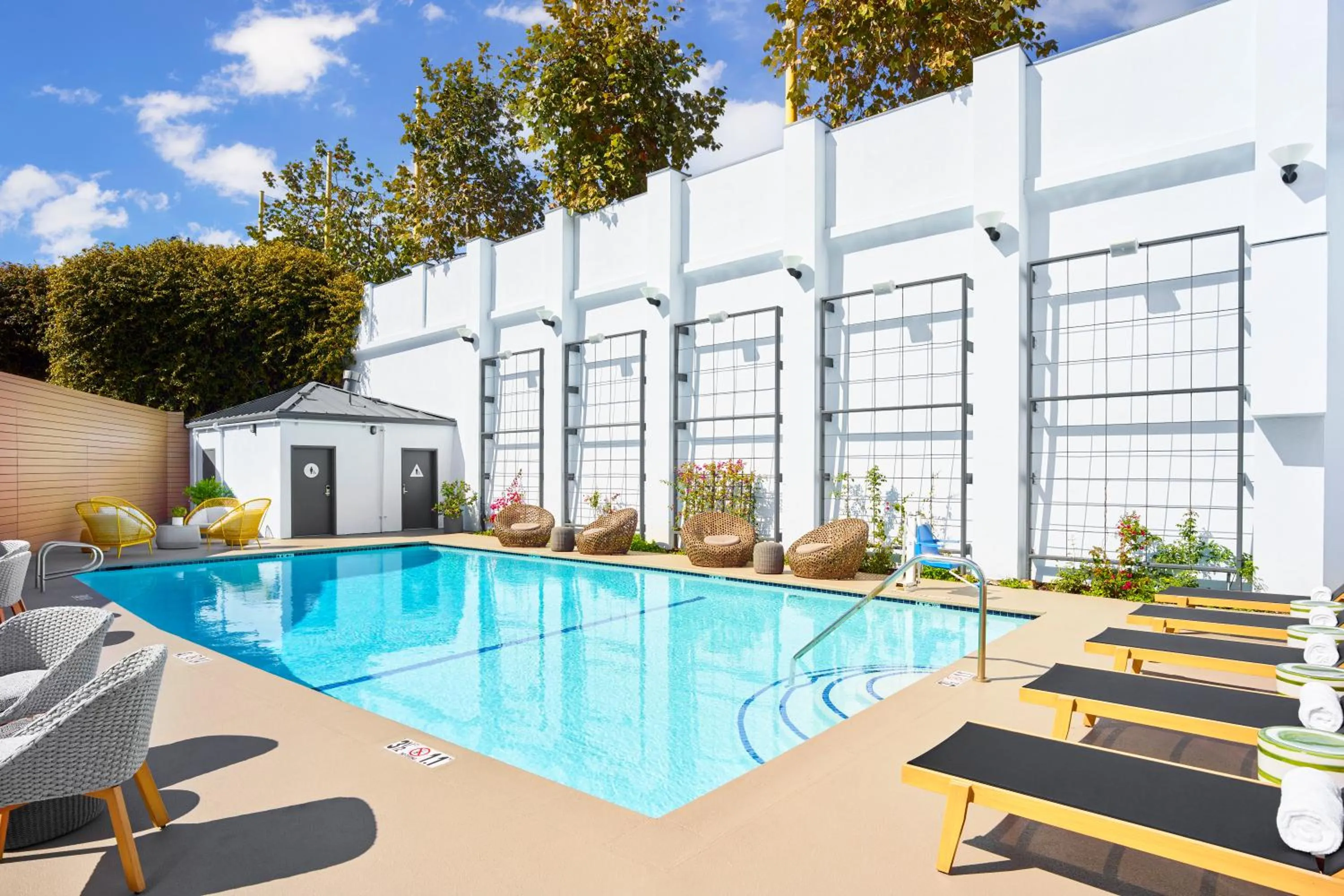 Swimming pool in The Pierside Santa Monica