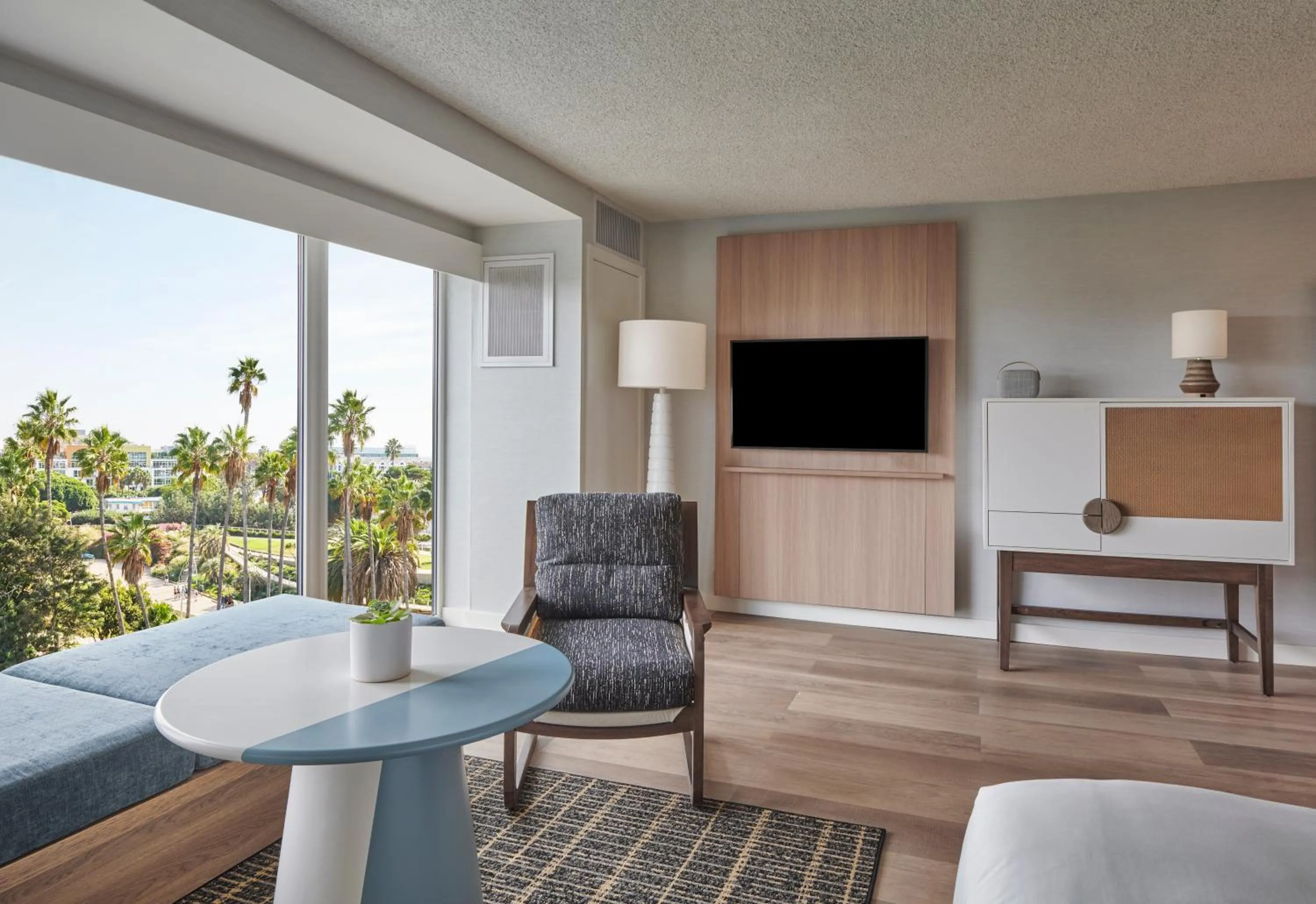 Living room in The Pierside Santa Monica