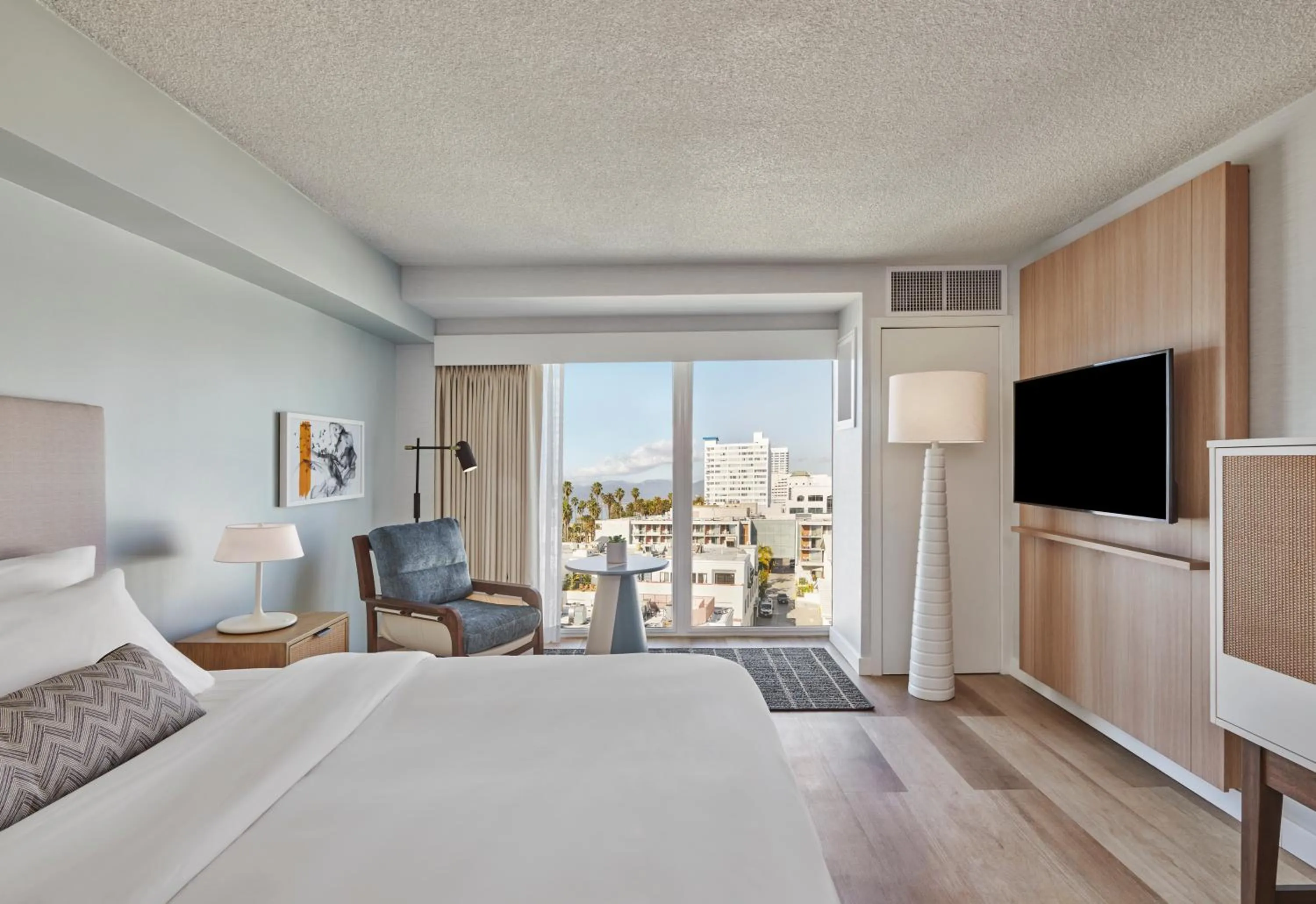 Bedroom, Bed in The Pierside Santa Monica