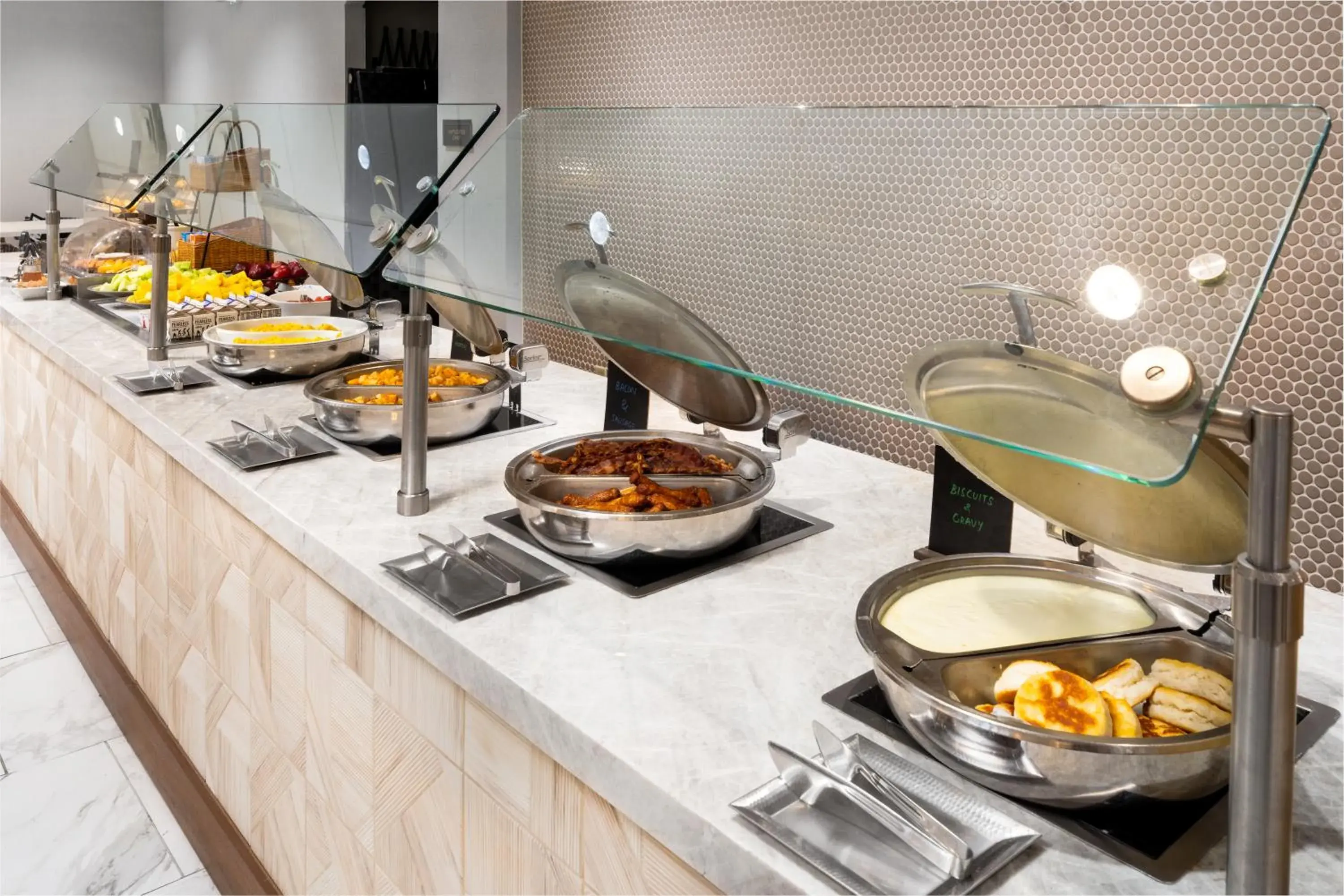 Restaurant/places to eat in DoubleTree by Hilton Houston Medical Center Hotel & Suites Restaurant/places to eat in DoubleTree by Hilton Houston Medical Center Hotel & Suites