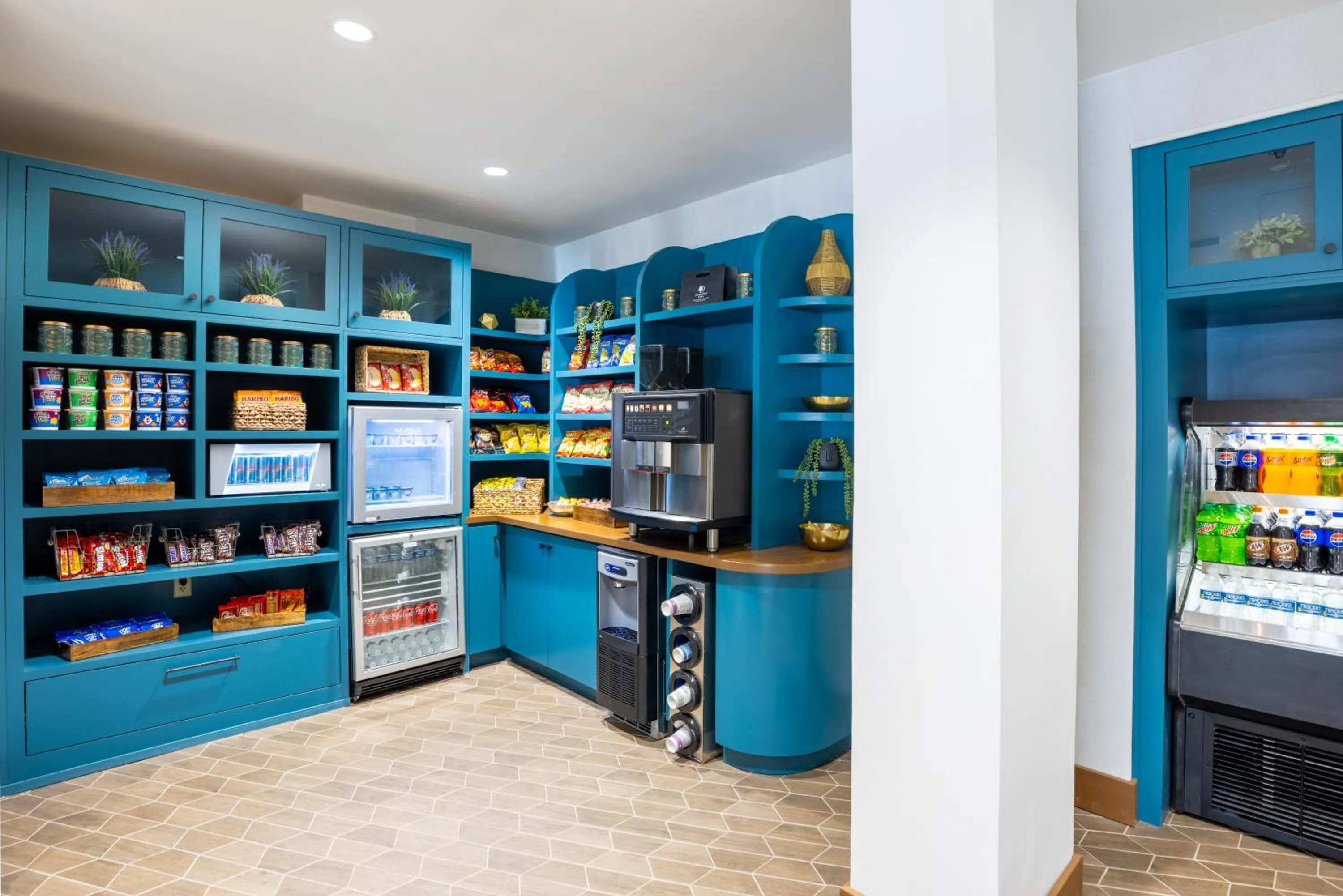 Restaurant/places to eat in DoubleTree by Hilton Houston Medical Center Hotel & Suites