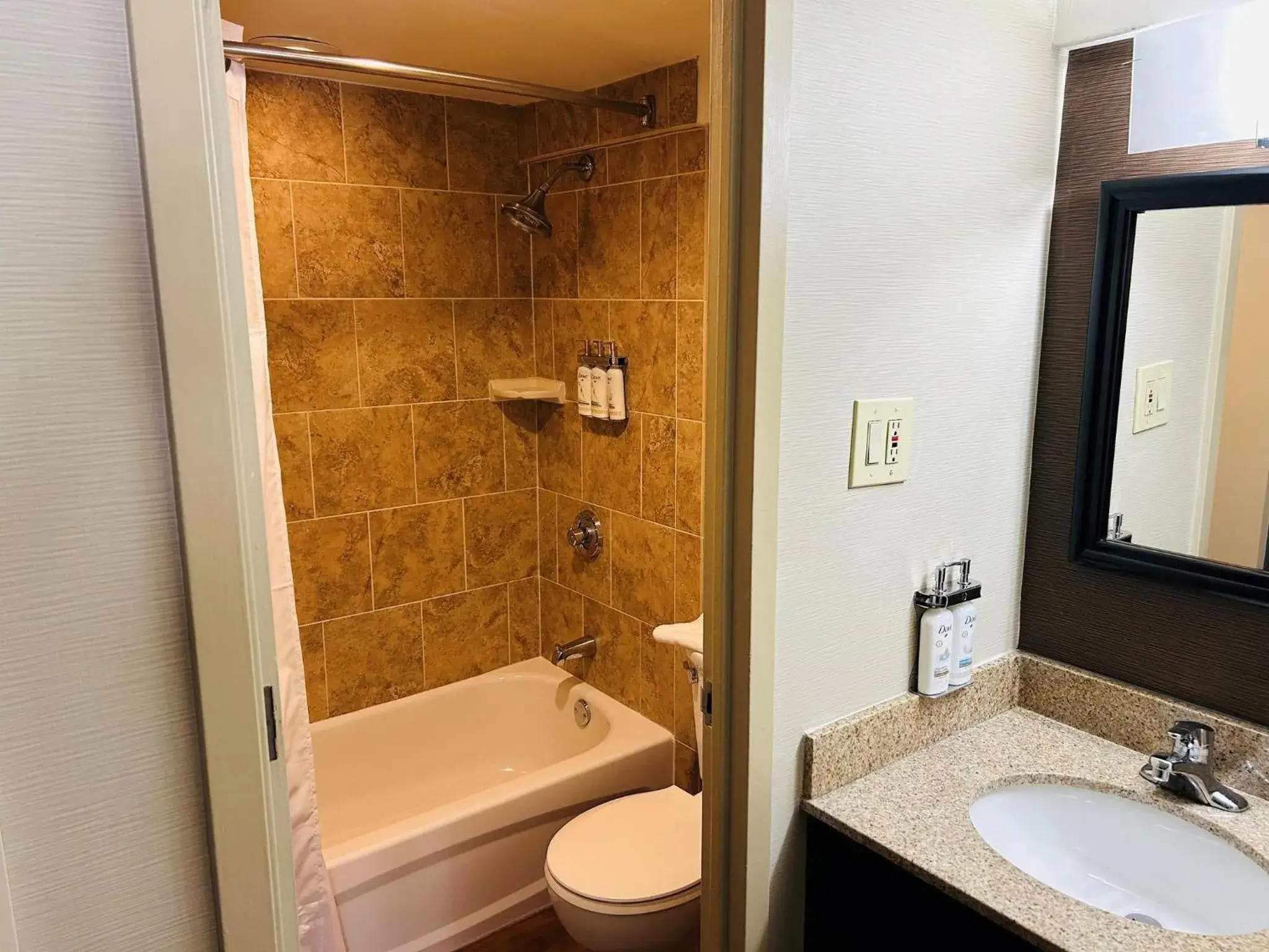 Bathroom in Holiday Inn Express Philadelphia-Midtown by IHG Bathroom in Holiday Inn Express Philadelphia-Midtown by IHG