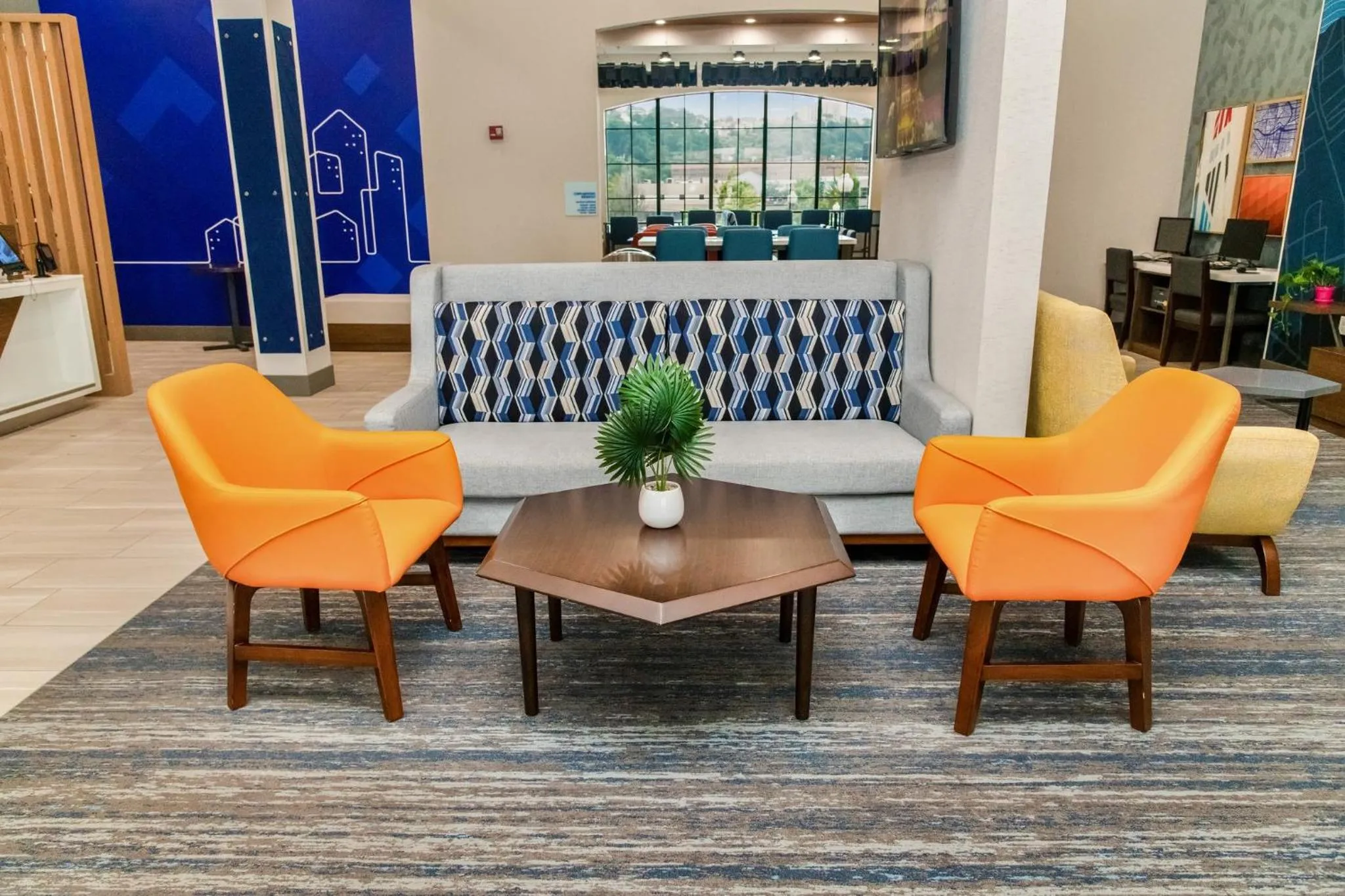 Property building in Holiday Inn Express Hotel & Suites Pittsburgh-South Side by IHG