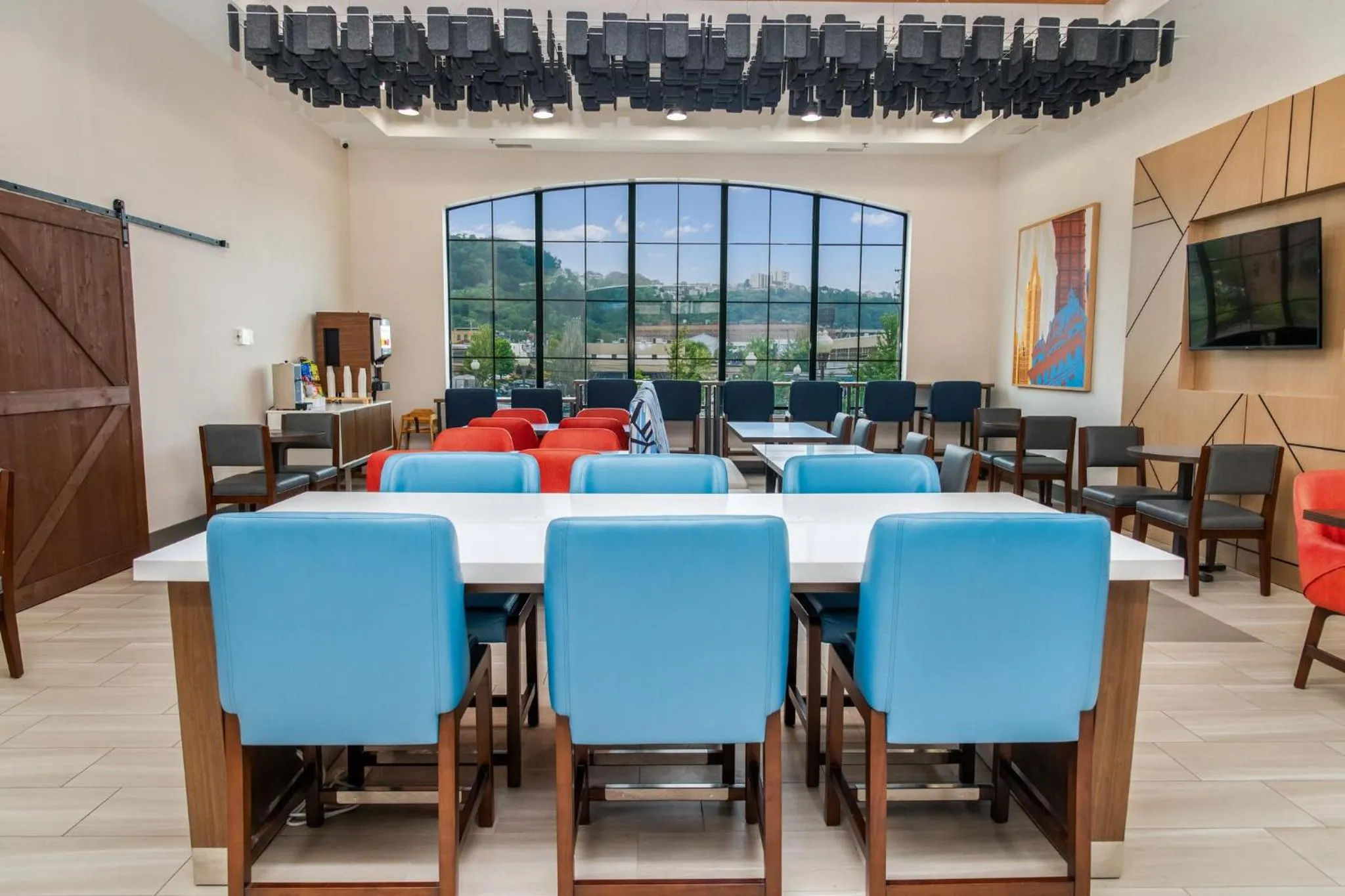 Breakfast in Holiday Inn Express Hotel & Suites Pittsburgh-South Side by IHG