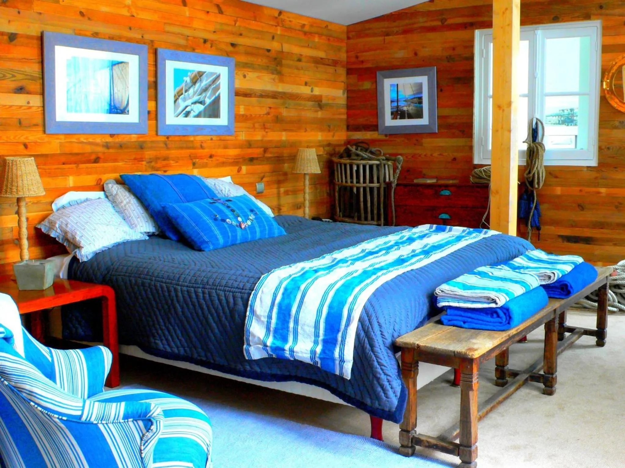 Bed in La Marine de Loire Hôtel & Spa