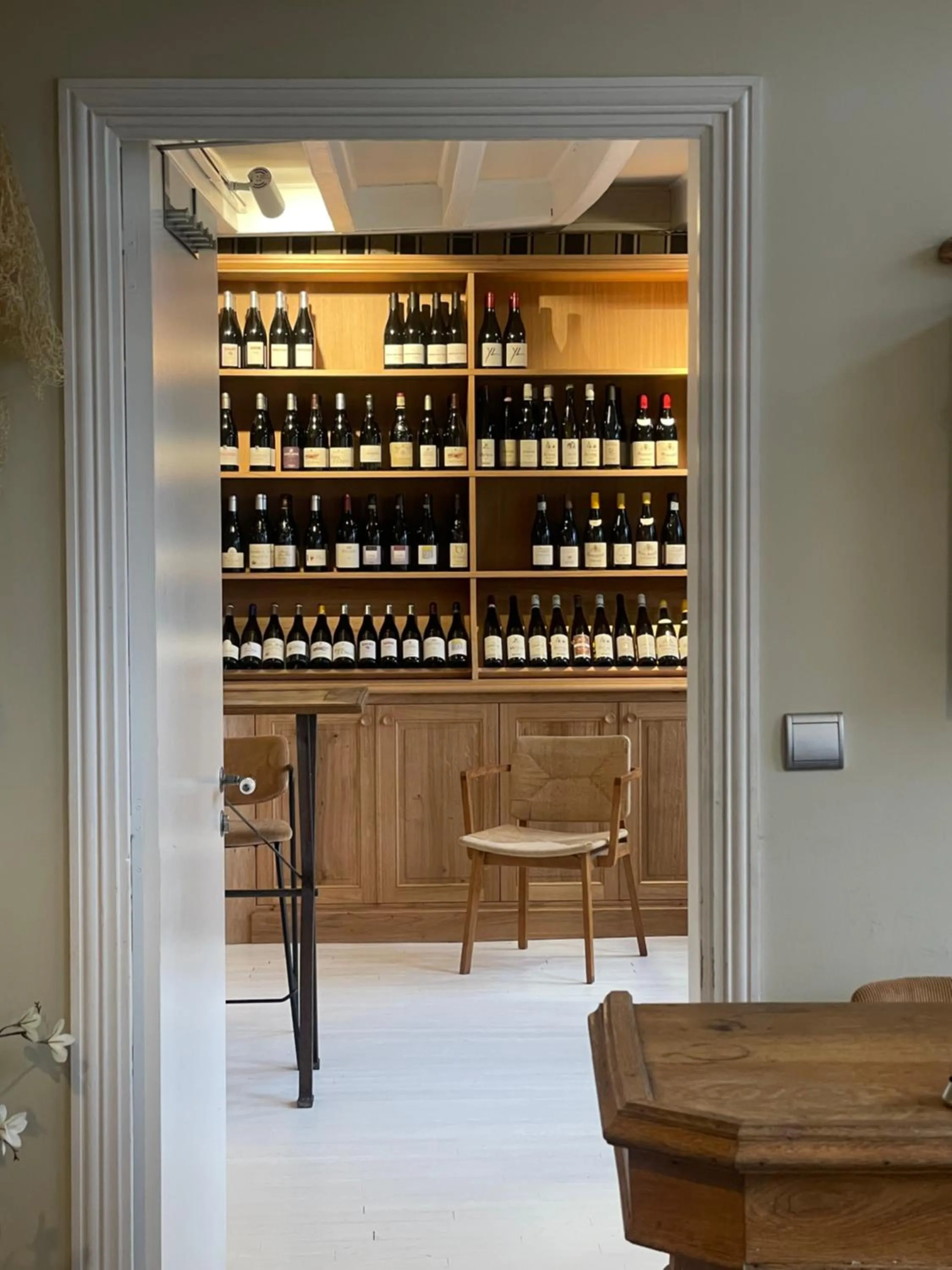 Lounge or bar in La Marine de Loire Hôtel & Spa