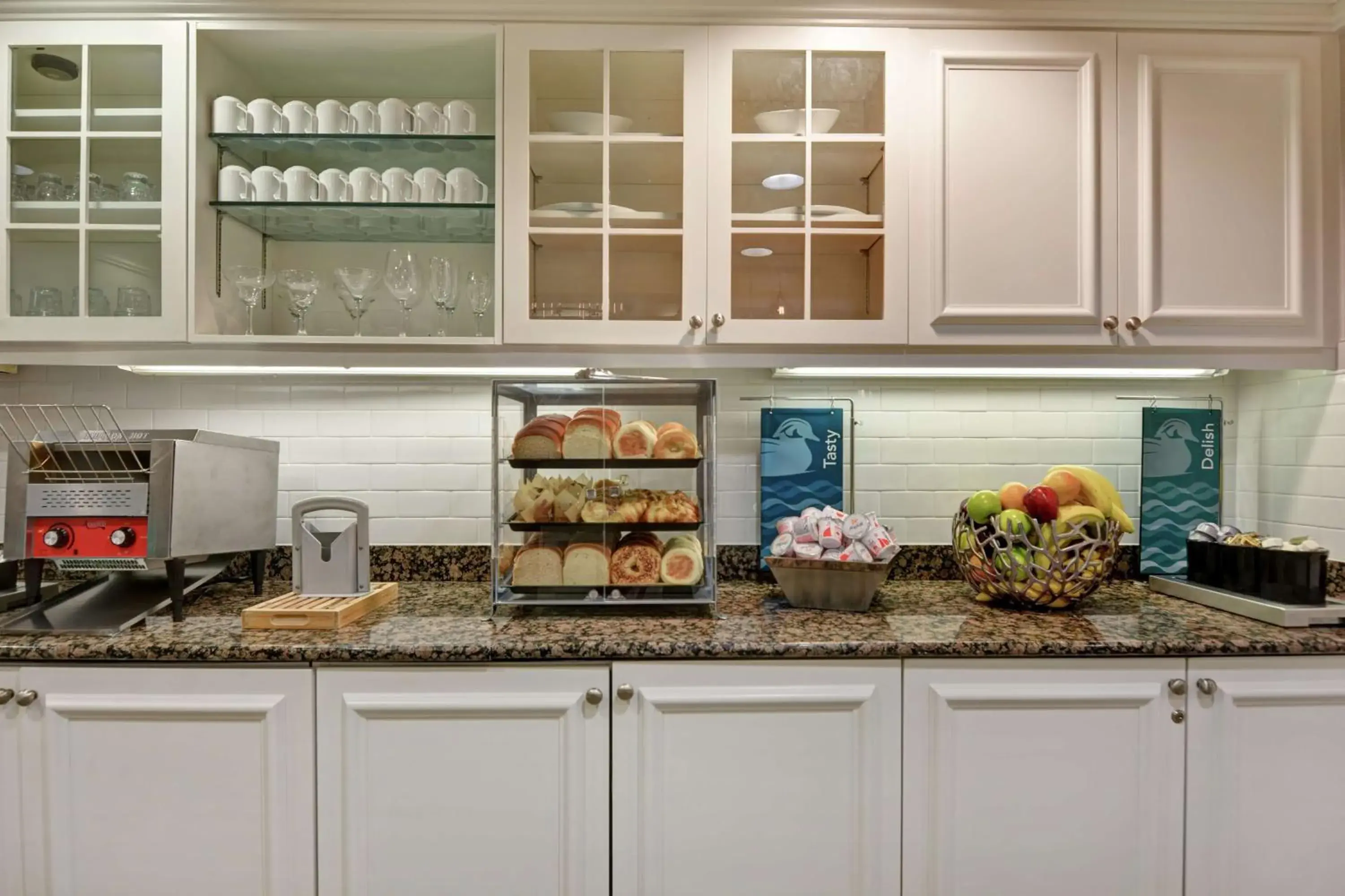 Breakfast in Homewood Suites by Hilton Lake Buena Vista Orlando - Newly Renovated! Breakfast in Homewood Suites by Hilton Lake Buena Vista Orlando - Newly Renovated!