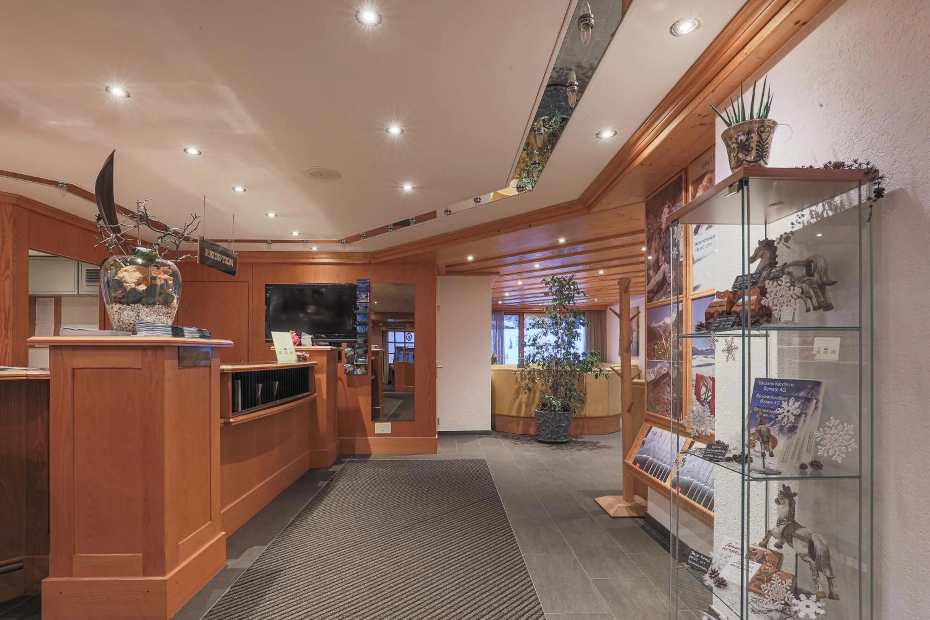 Lobby or reception in Hotel Alpin Superior