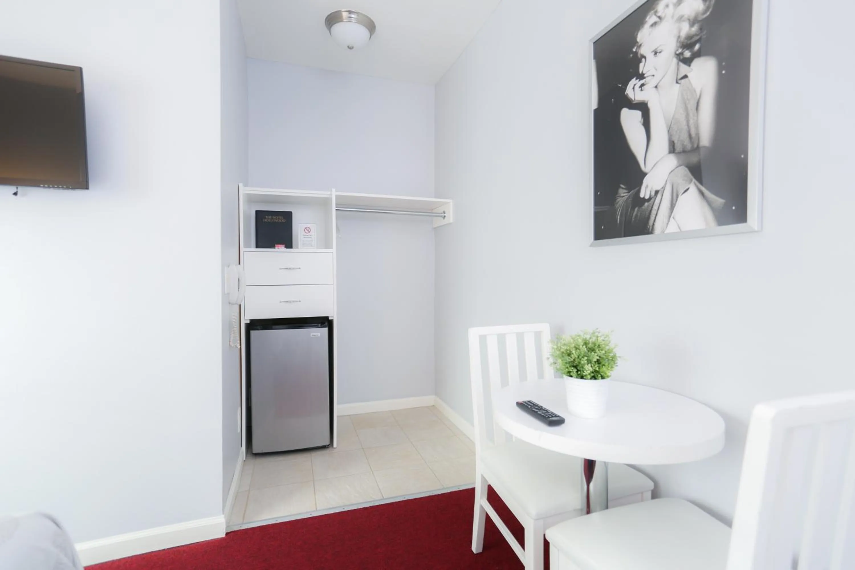 Other in The Hotel Hollywood