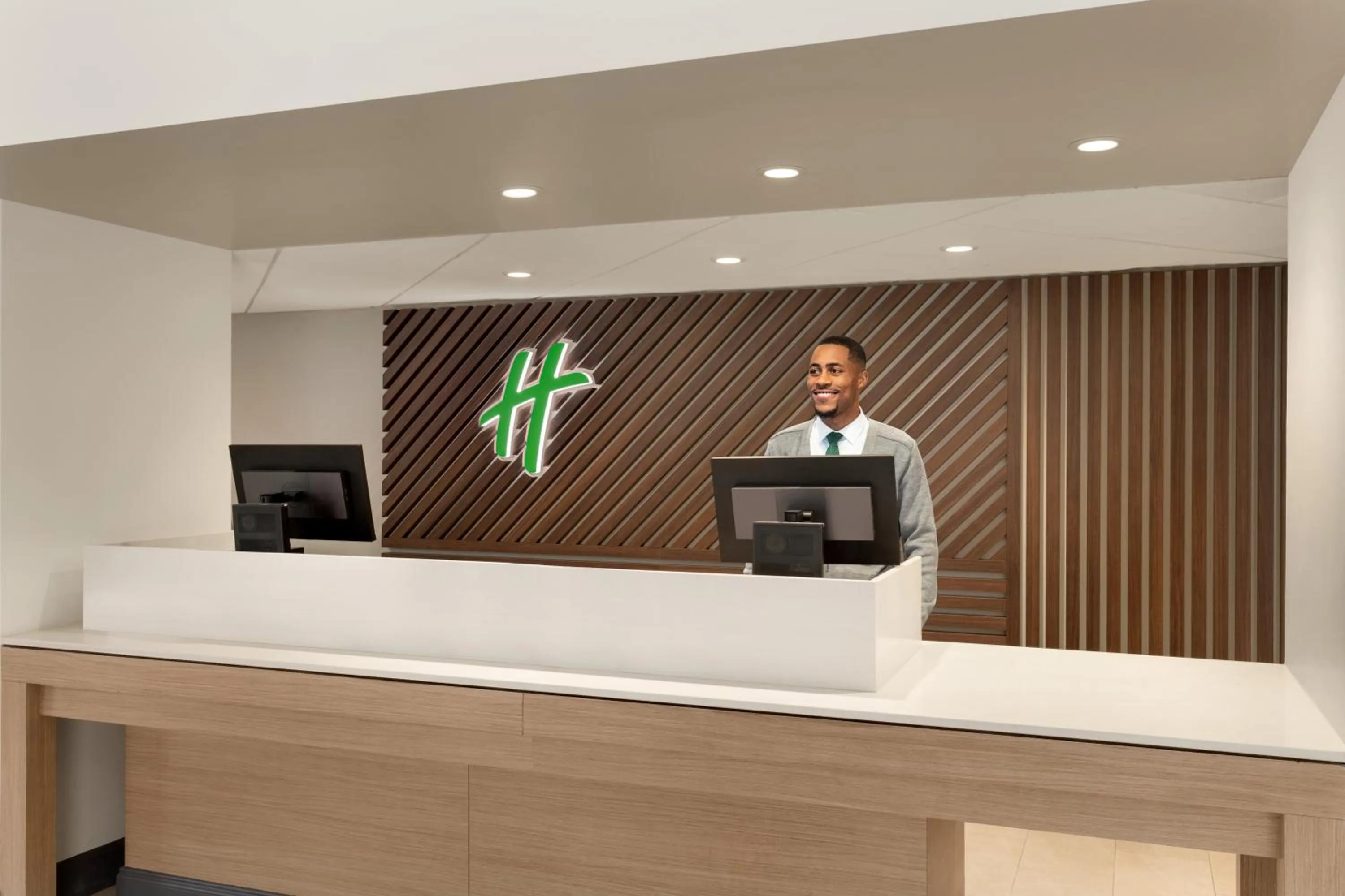 Lobby or reception in Holiday Inn Houston Intercontinental Airport by IHG