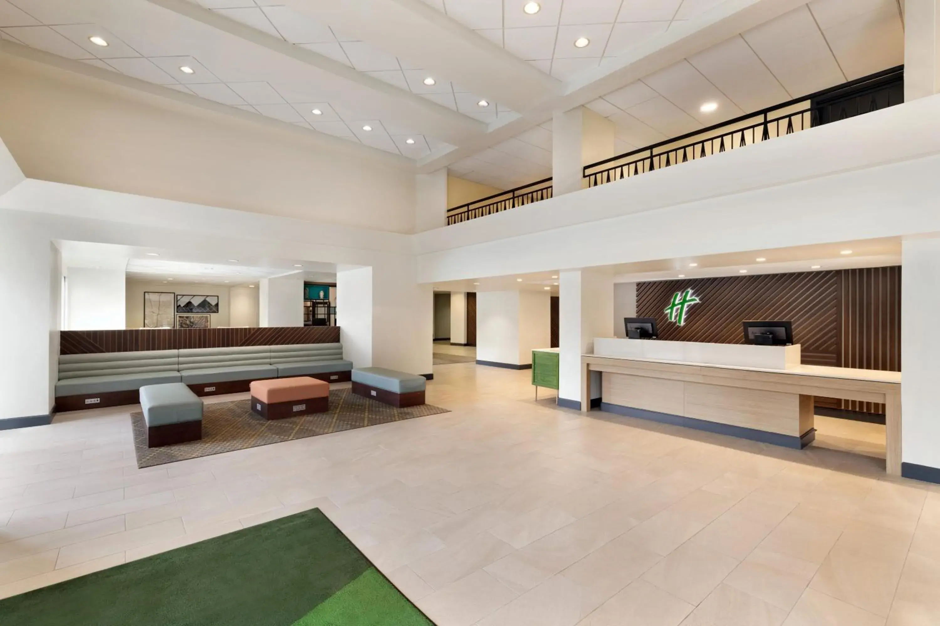 Lobby or reception in Holiday Inn Houston Intercontinental Airport by IHG Lobby or reception in Holiday Inn Houston Intercontinental Airport by IHG