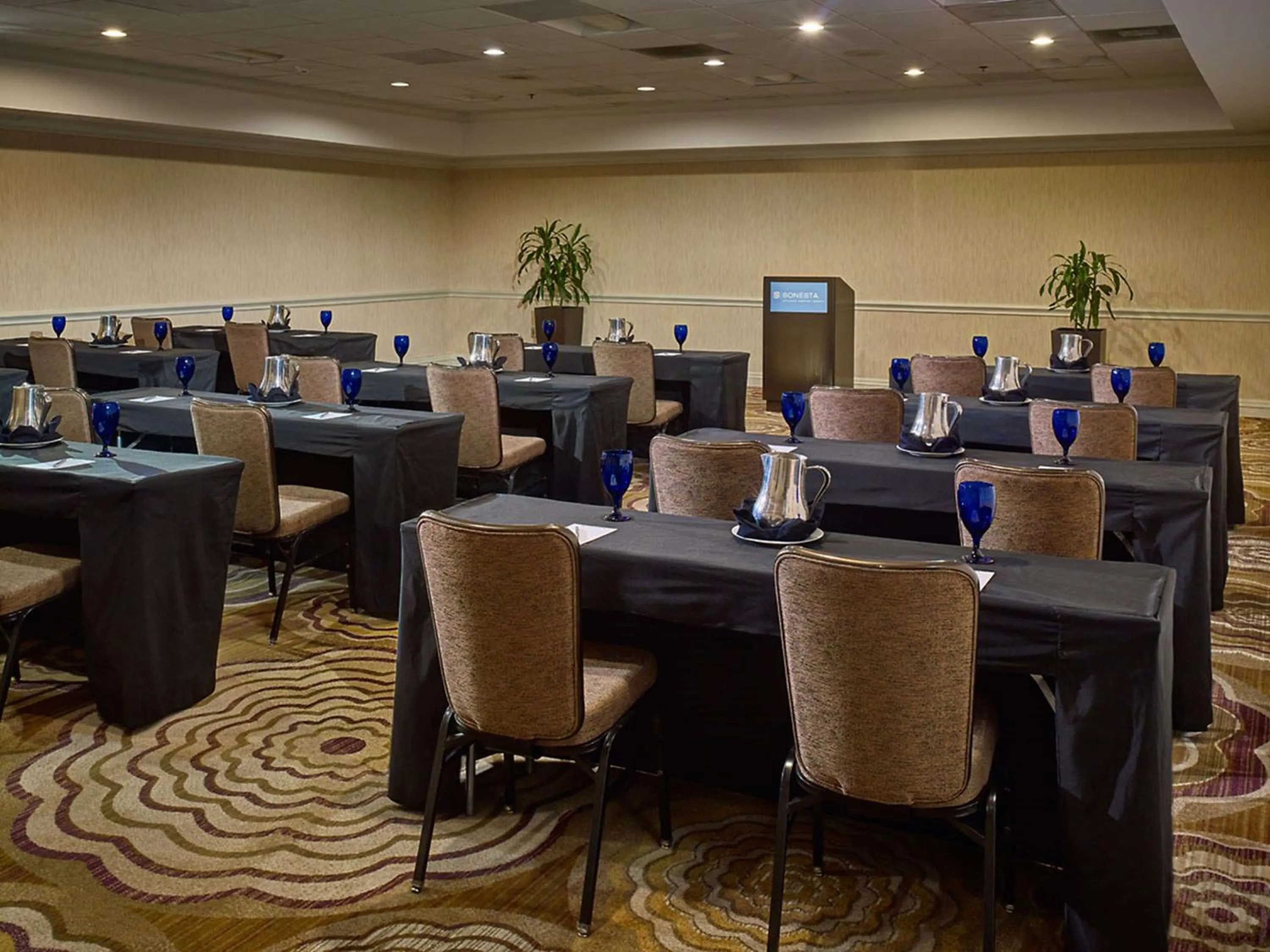 Meeting/conference room in Sonesta Atlanta Airport North