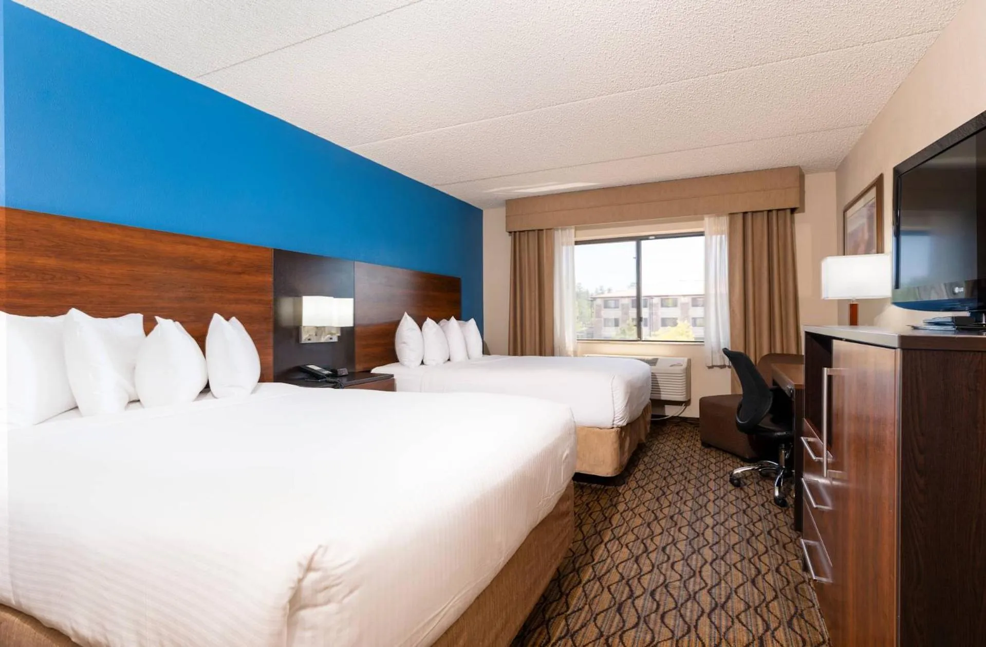 Bed in Grand Canyon Hotel & Suites