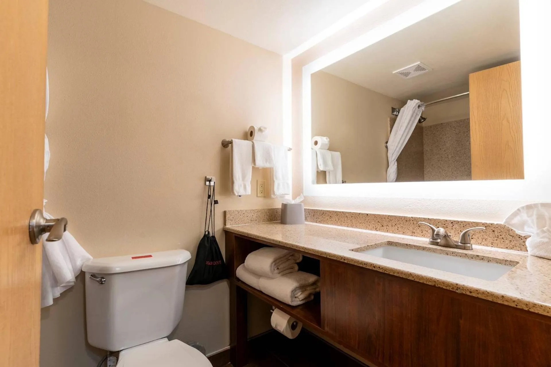 Grand Canyon Hotel & Suites