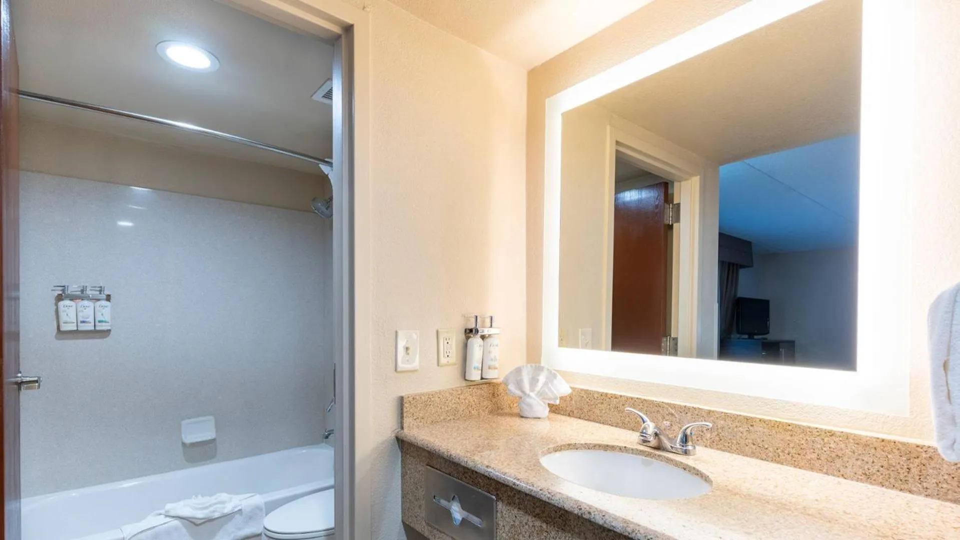 Grand Canyon Hotel & Suites