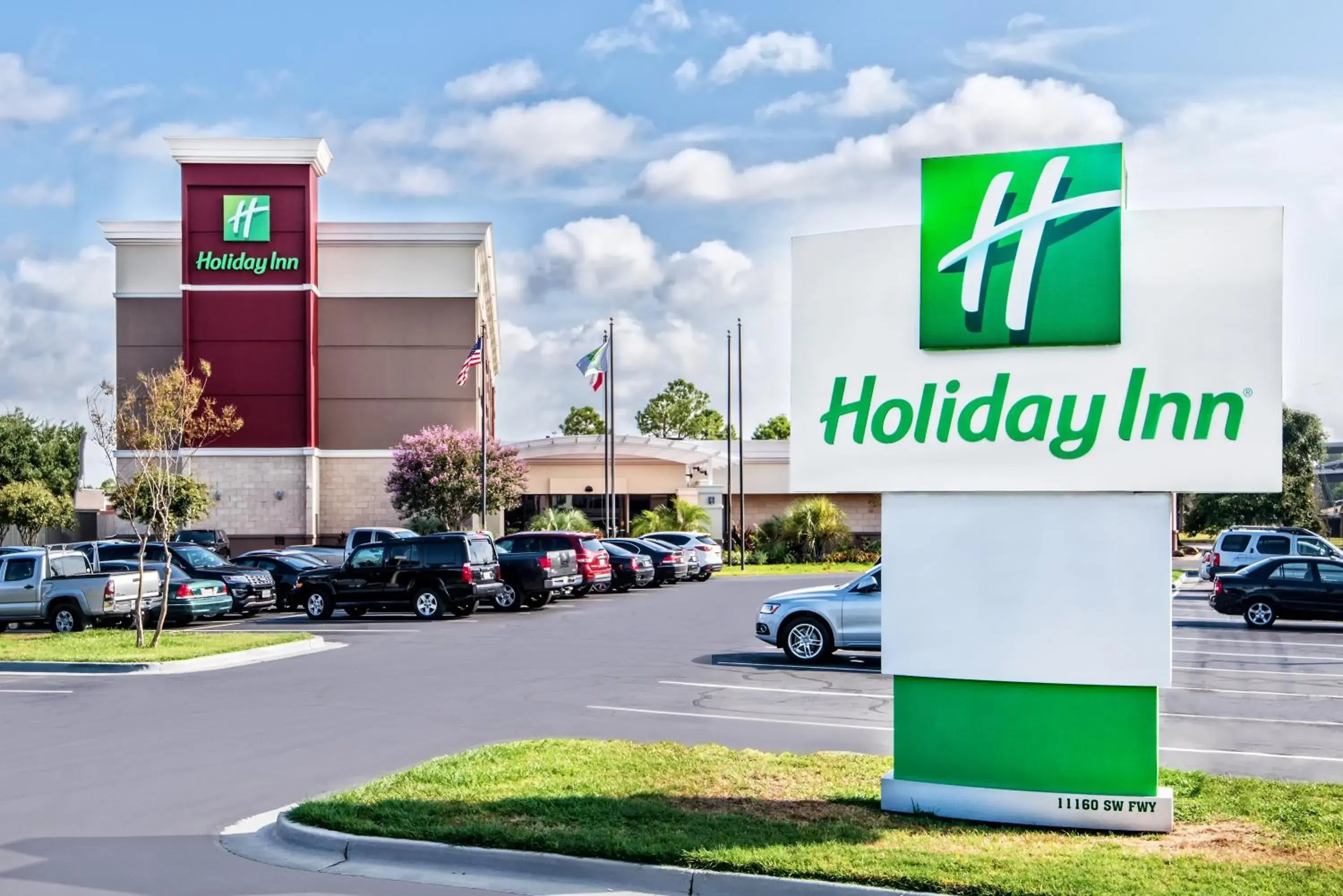 Property building in Holiday Inn Houston SW-Near Sugar Land, an IHG Hotel Property building in Holiday Inn Houston SW-Near Sugar Land, an IHG Hotel