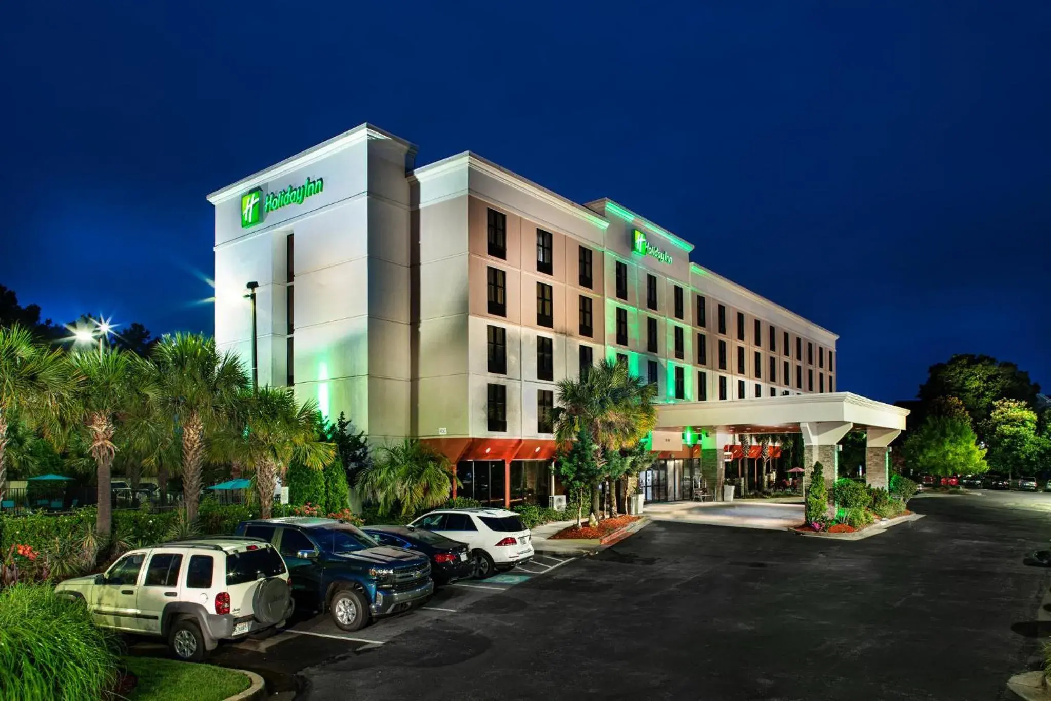 Property building in Holiday Inn Hotel Atlanta-Tucker, a Full Service Hotel Property building in Holiday Inn Hotel Atlanta-Tucker, a Full Service Hotel