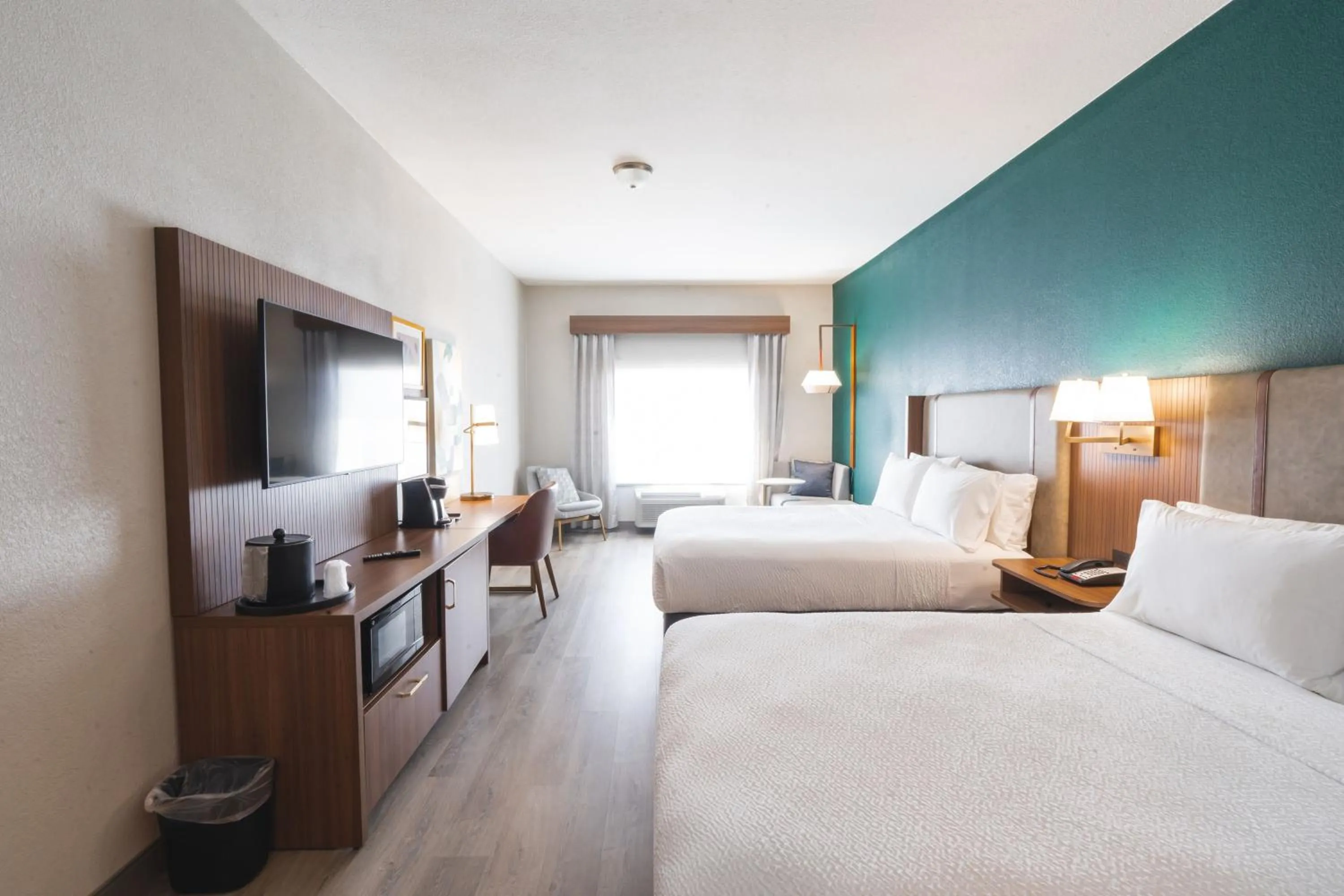 Bed in Holiday Inn Hou Energy Corridor Eldridge by IHG