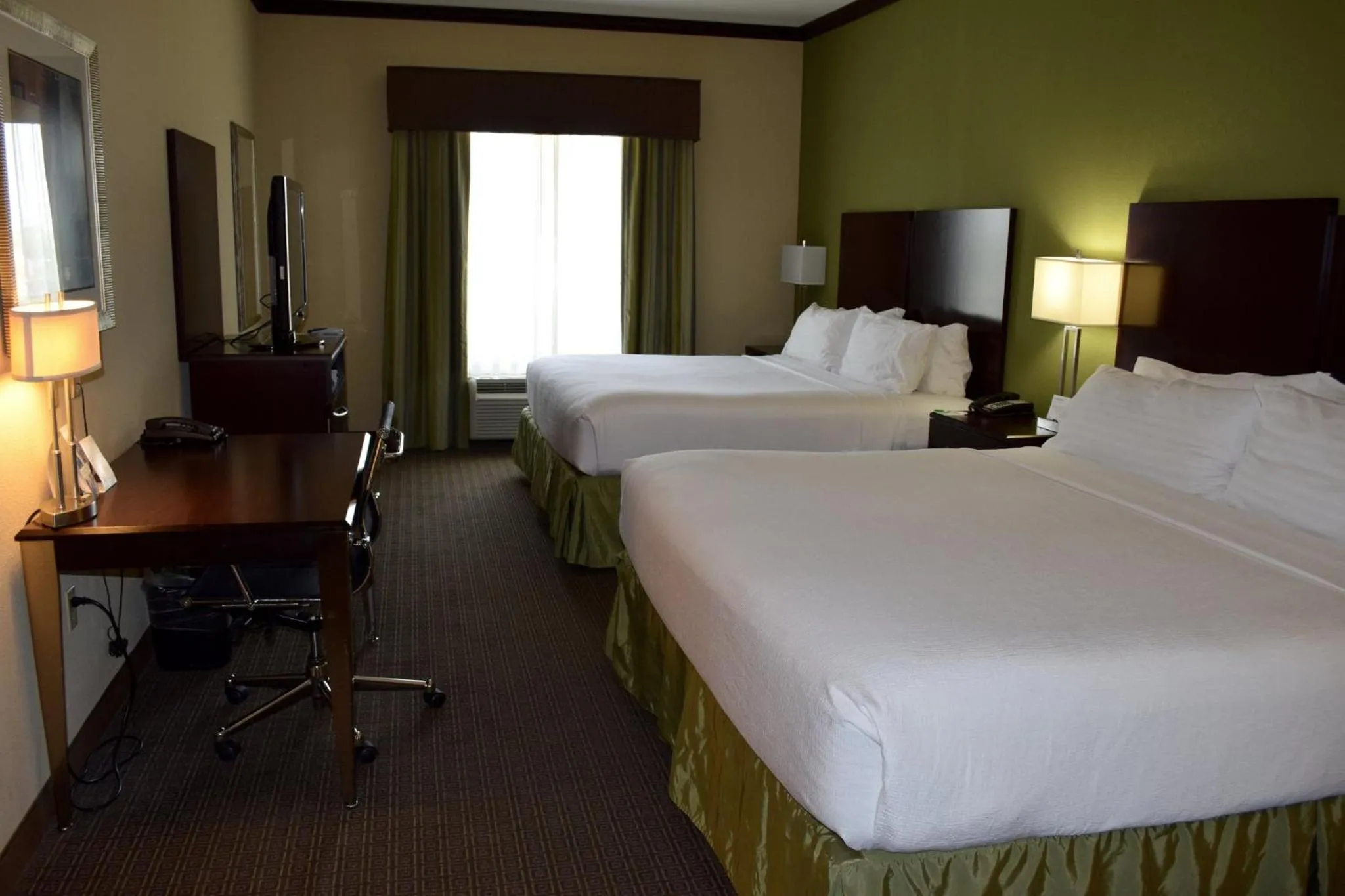 Photo of the whole room, Bed in Holiday Inn Hou Energy Corridor Eldridge by IHG