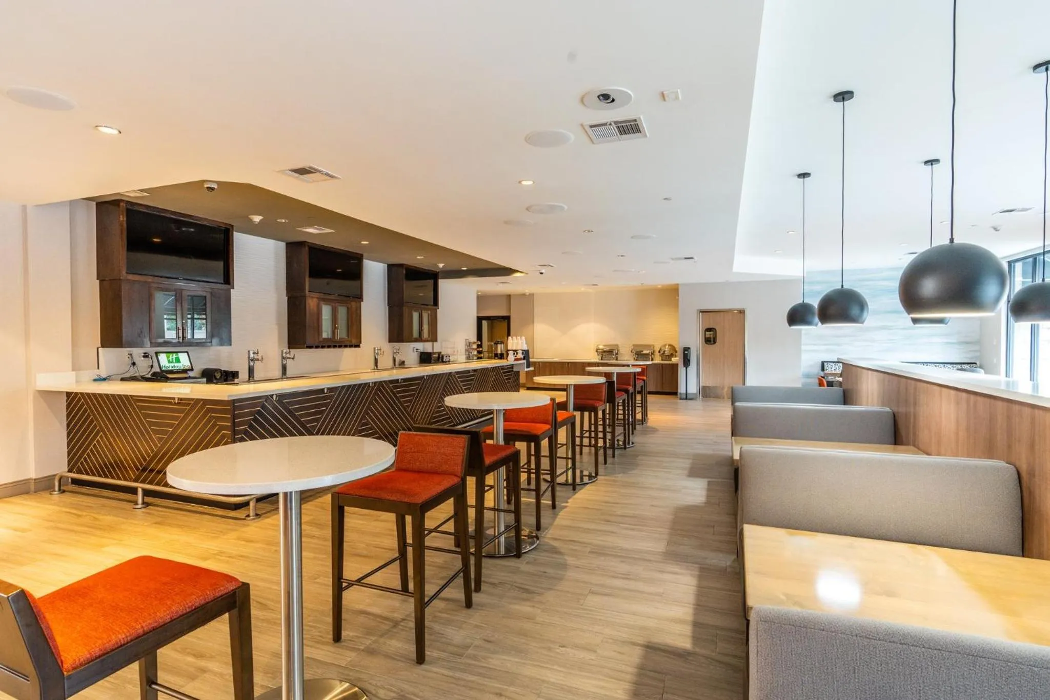 Restaurant/places to eat in Holiday Inn Hou Energy Corridor Eldridge by IHG