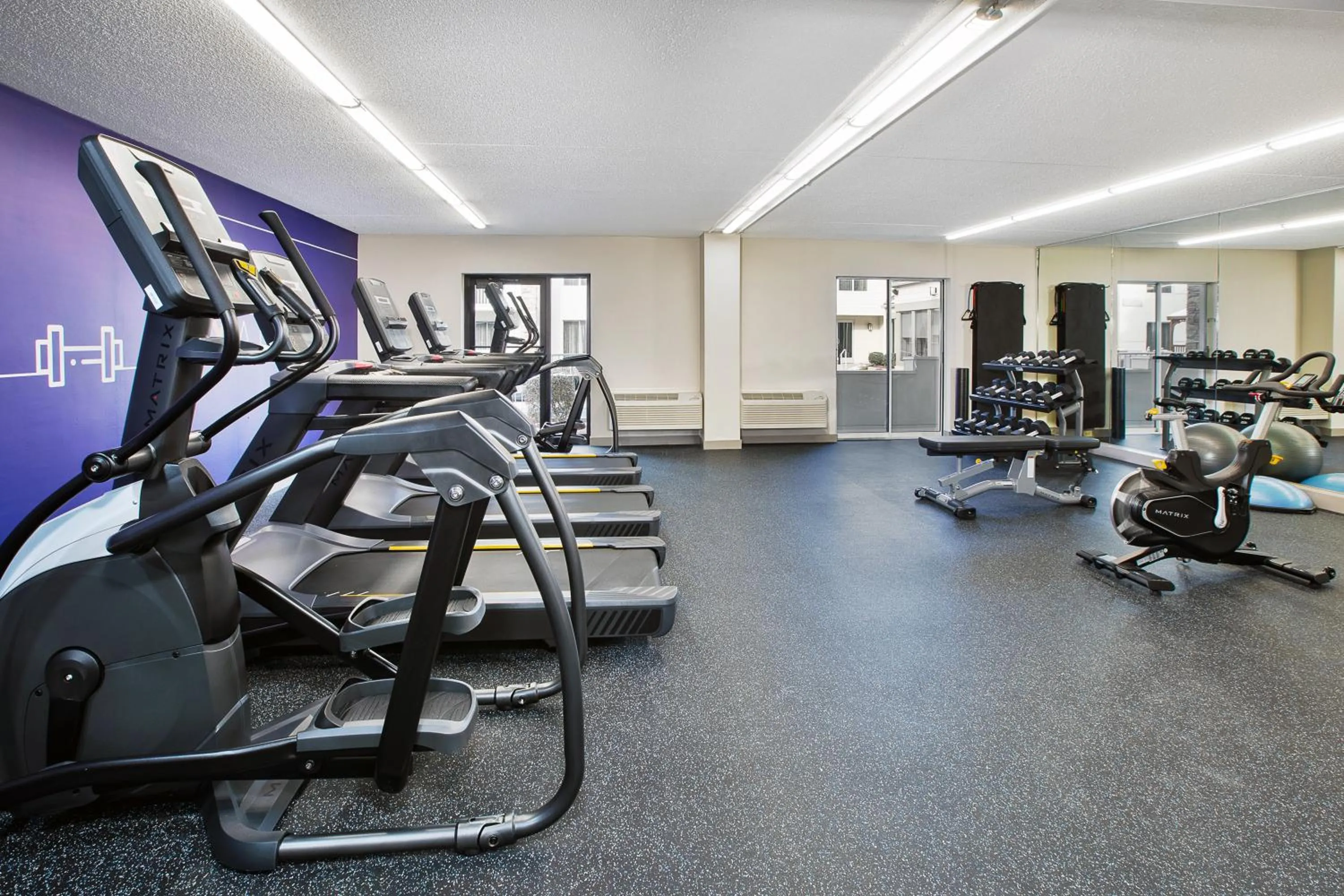 Fitness centre/facilities in Holiday Inn Express Hotel & Suites Pittsburgh Airport by IHG