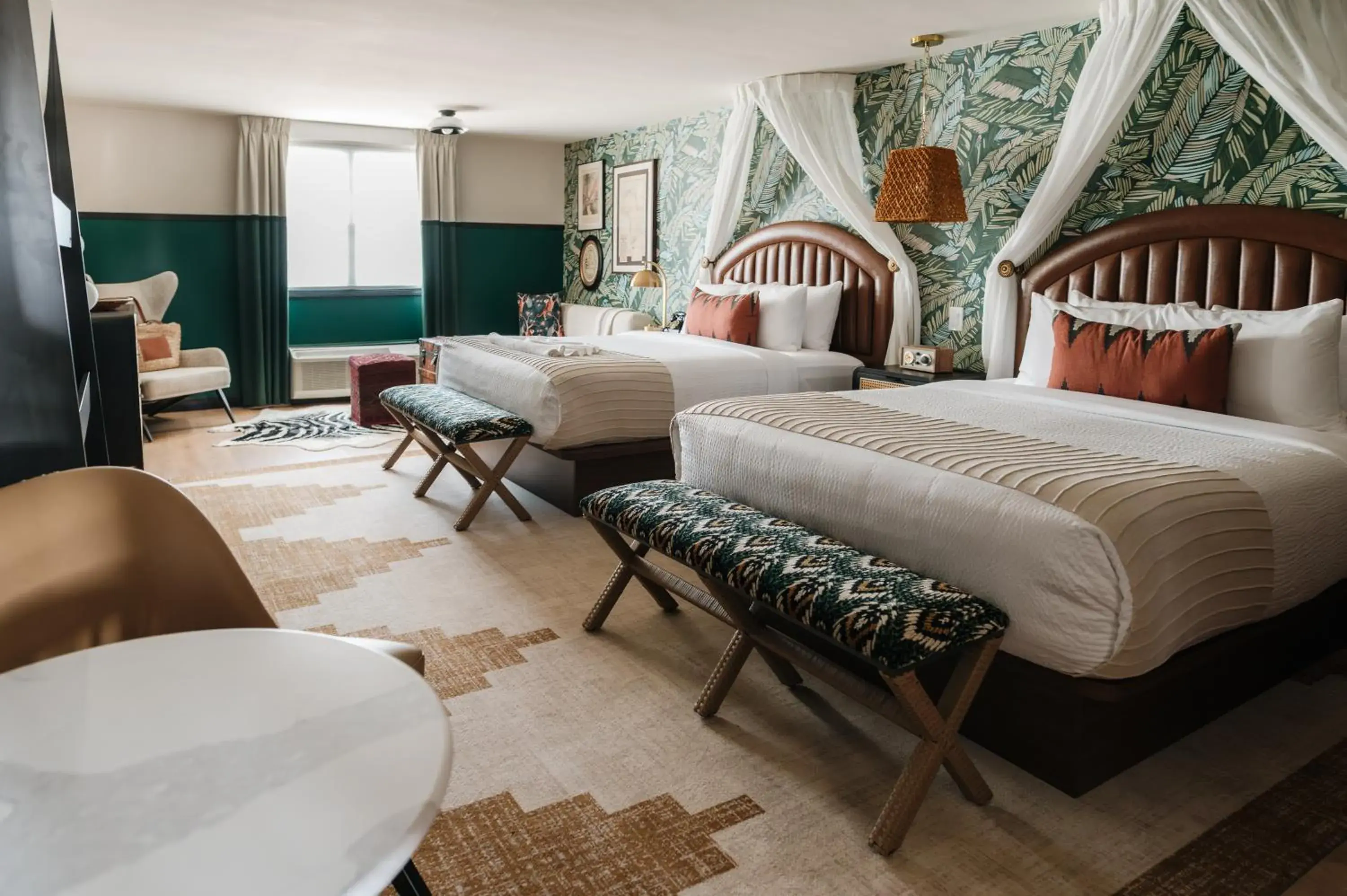 VOYAGER ESCAPE 2 QUEEN in UNCOMMONER HOTEL by Reverie Boutique Collection VOYAGER ESCAPE 2 QUEEN in UNCOMMONER HOTEL by Reverie Boutique Collection