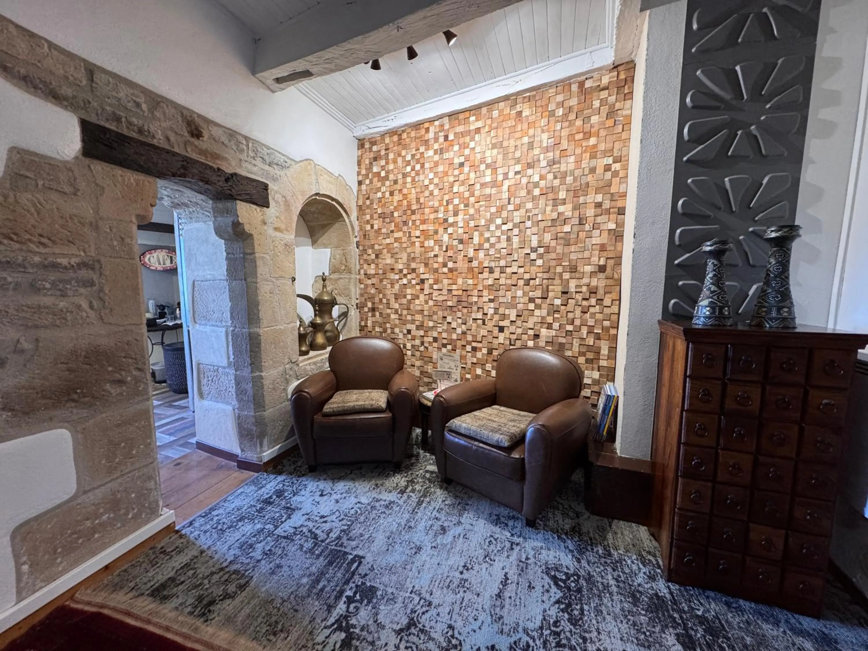 Living room in D'Ici et D'Ailleurs