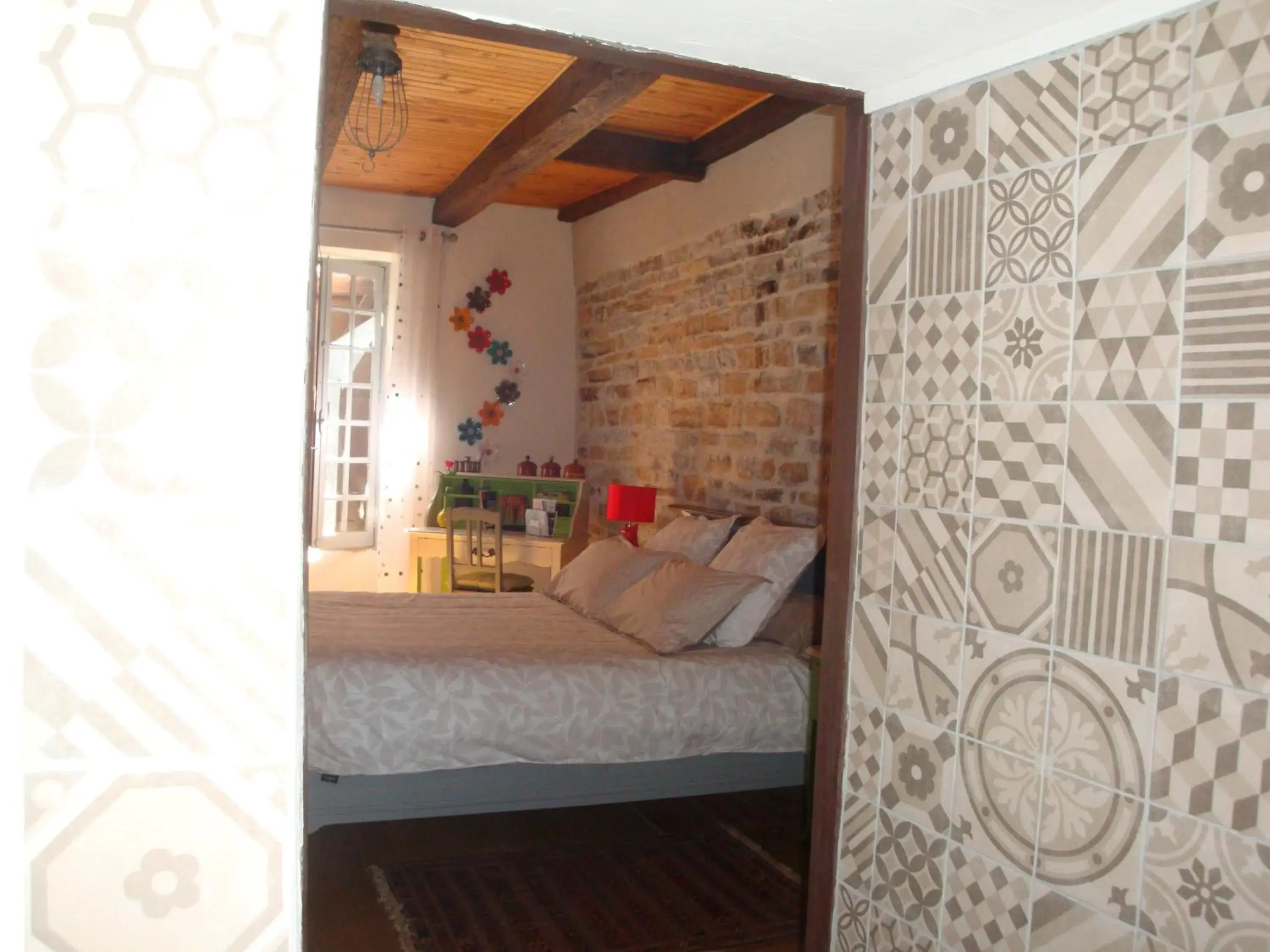 Queen Double Room in D'Ici et D'Ailleurs Queen Double Room in D'Ici et D'Ailleurs