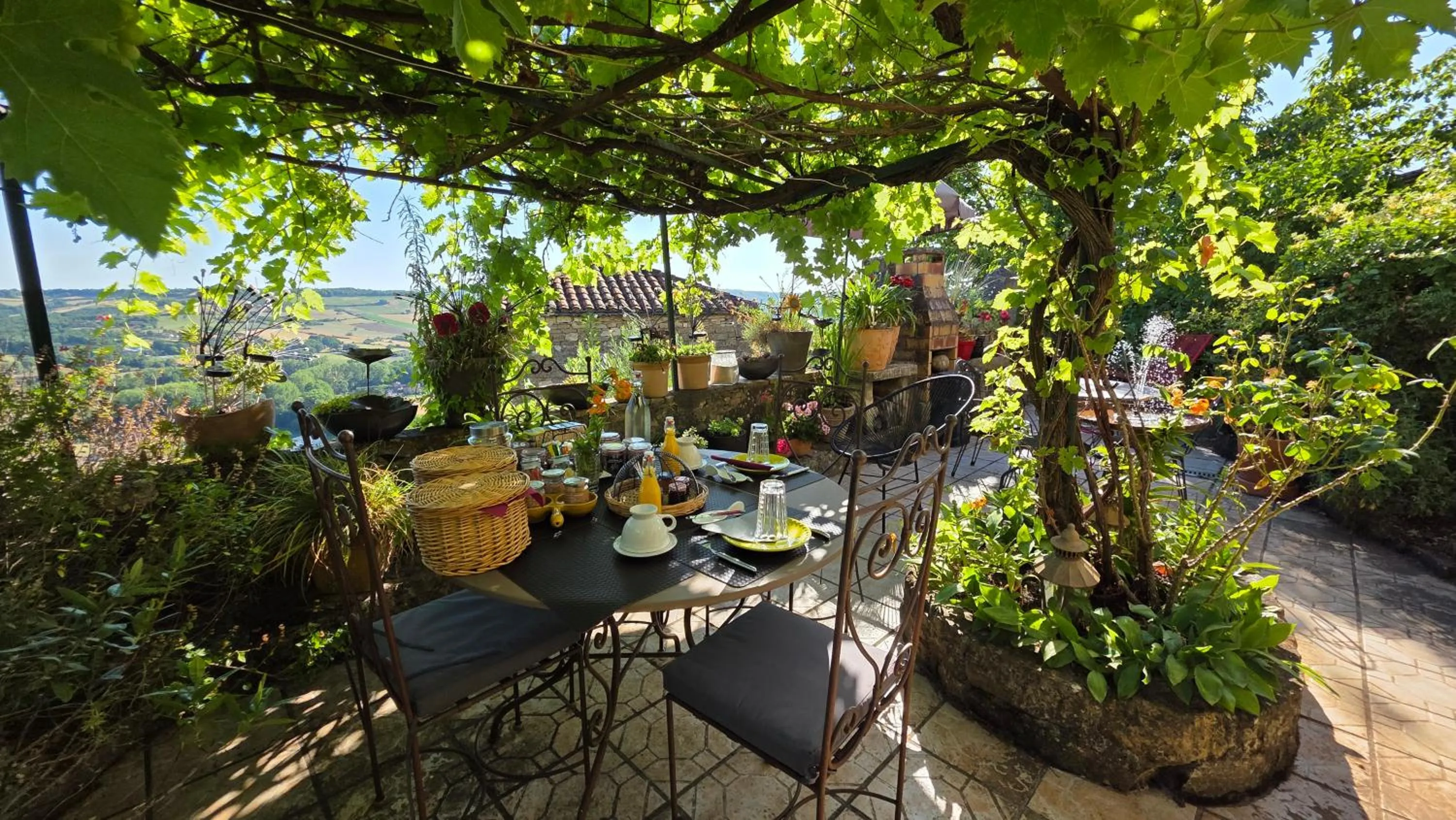 Breakfast in D'Ici et D'Ailleurs