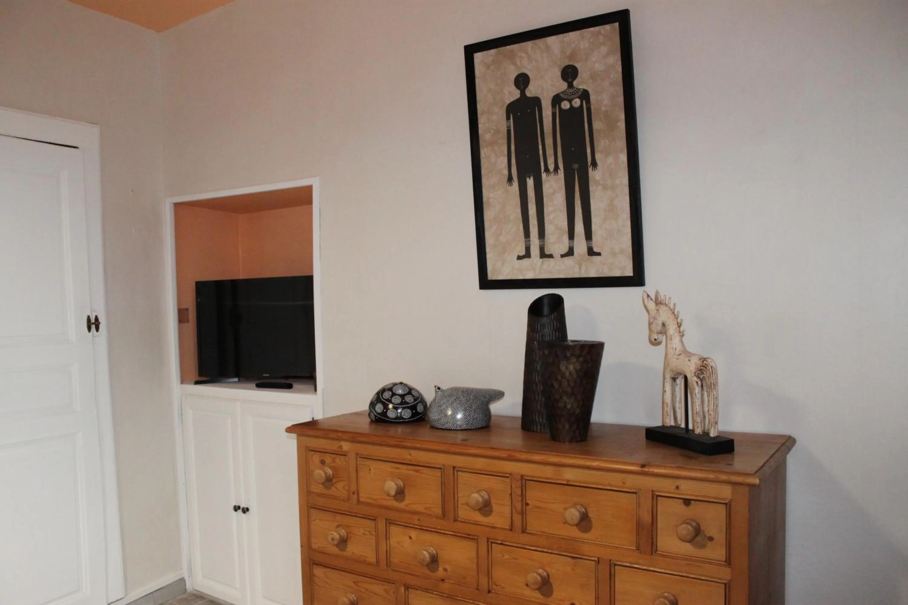 Decorative detail in D'Ici et D'Ailleurs