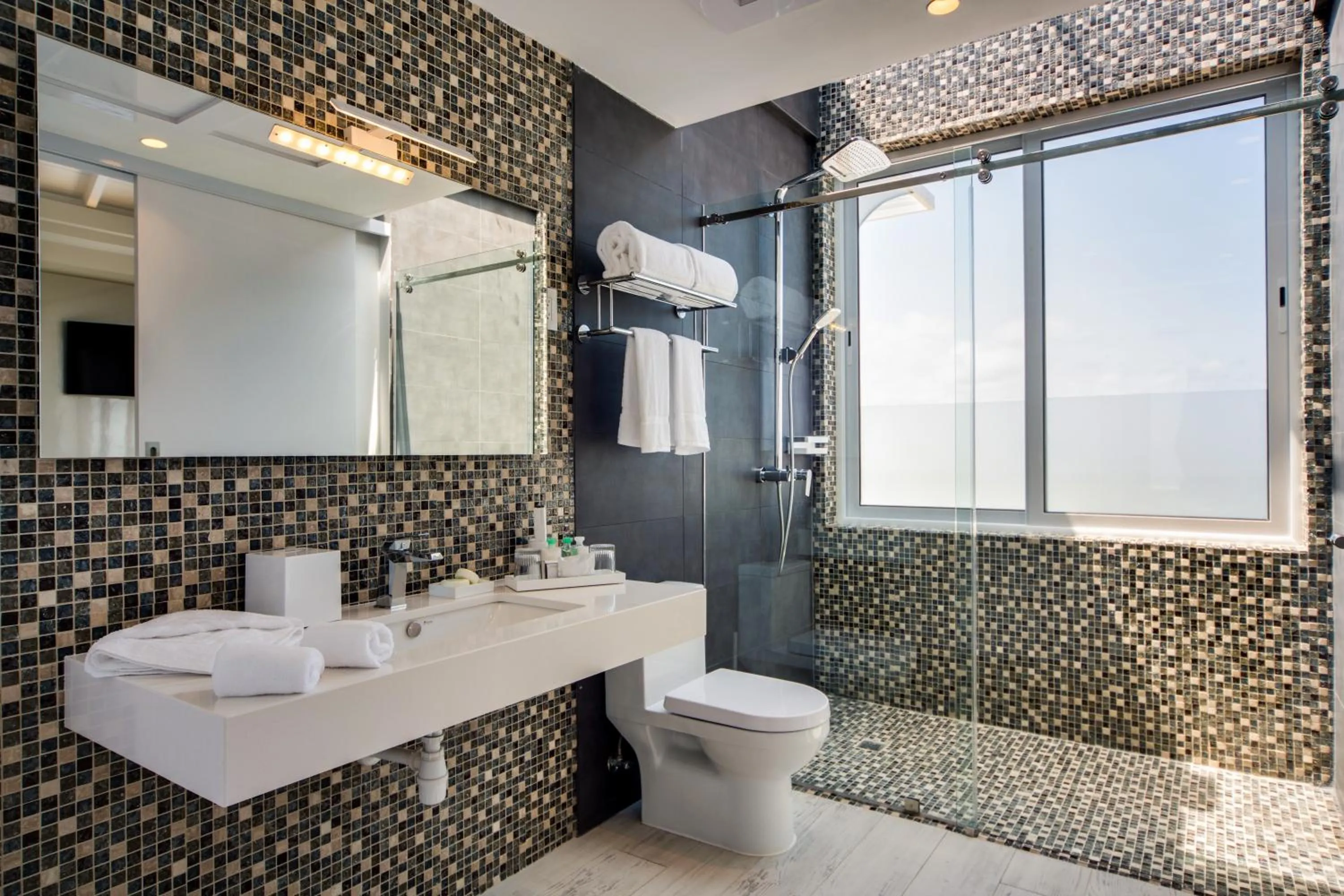 Shower in Ocean Z Boutique Hotel