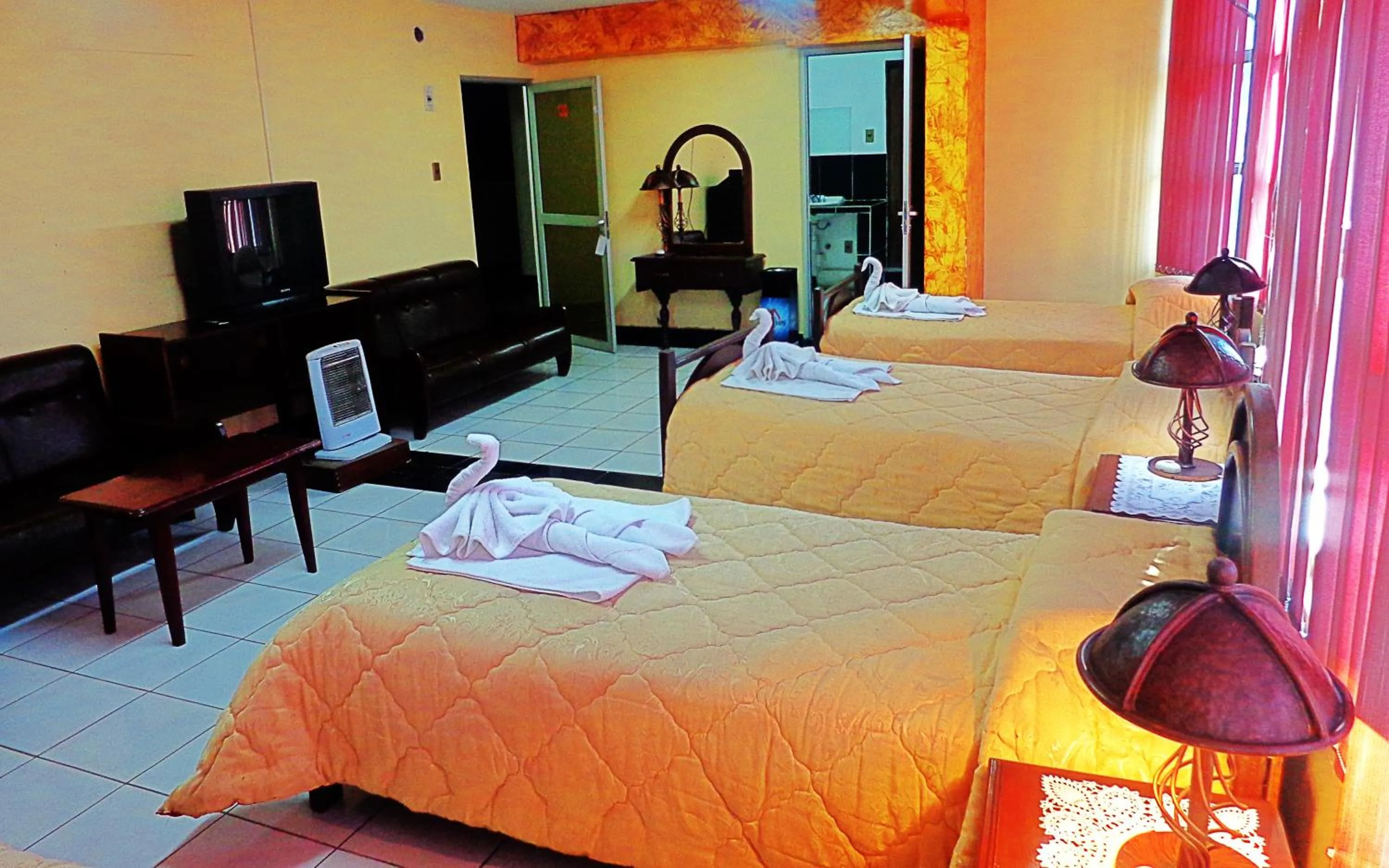 Bed in Hotel Alexander