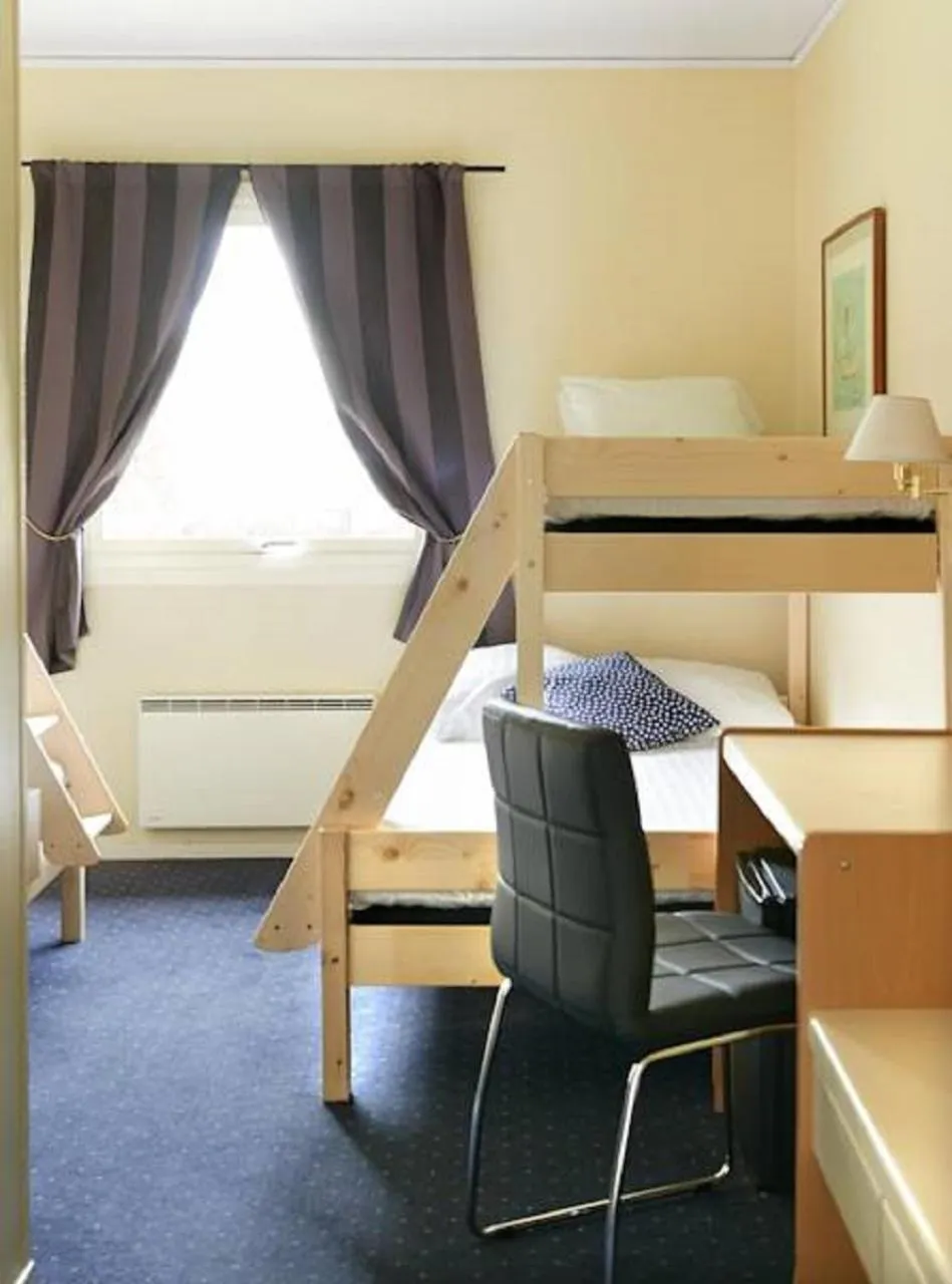 bunk bed, Bed in Hotel Surte