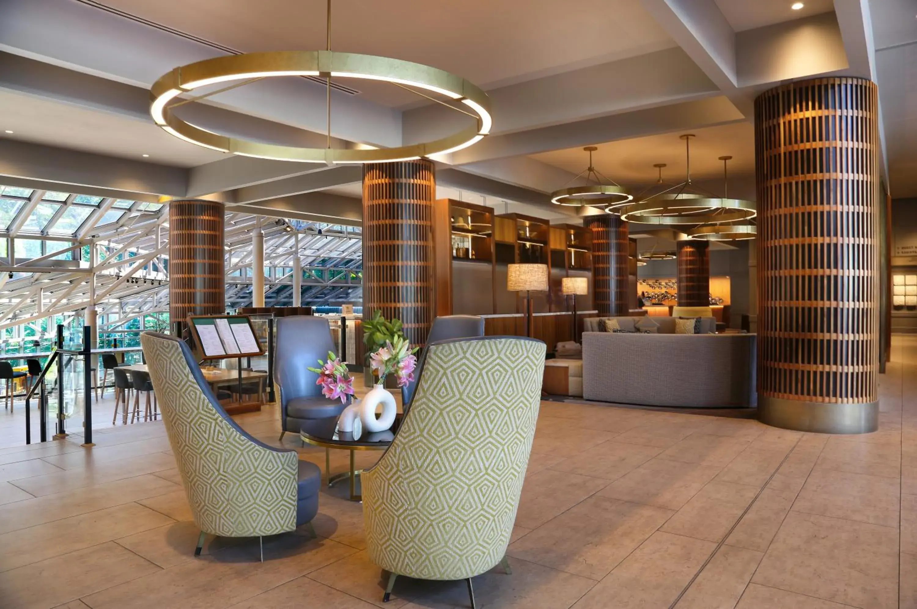 Lobby or reception in Crowne Plaza Atlanta Perimeter at Ravinia by IHG Lobby or reception in Crowne Plaza Atlanta Perimeter at Ravinia by IHG