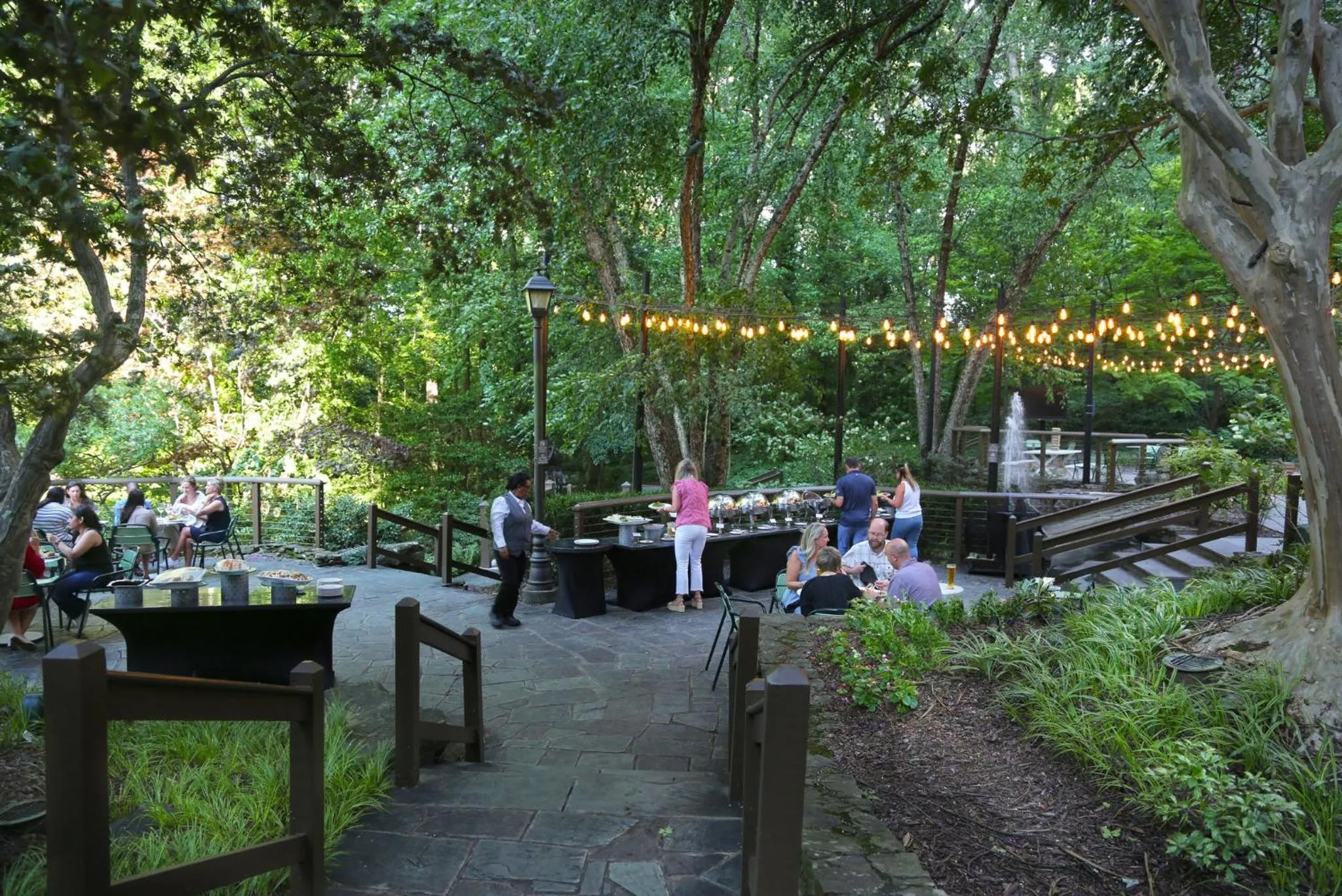 Meeting/conference room in Crowne Plaza Atlanta Perimeter at Ravinia by IHG