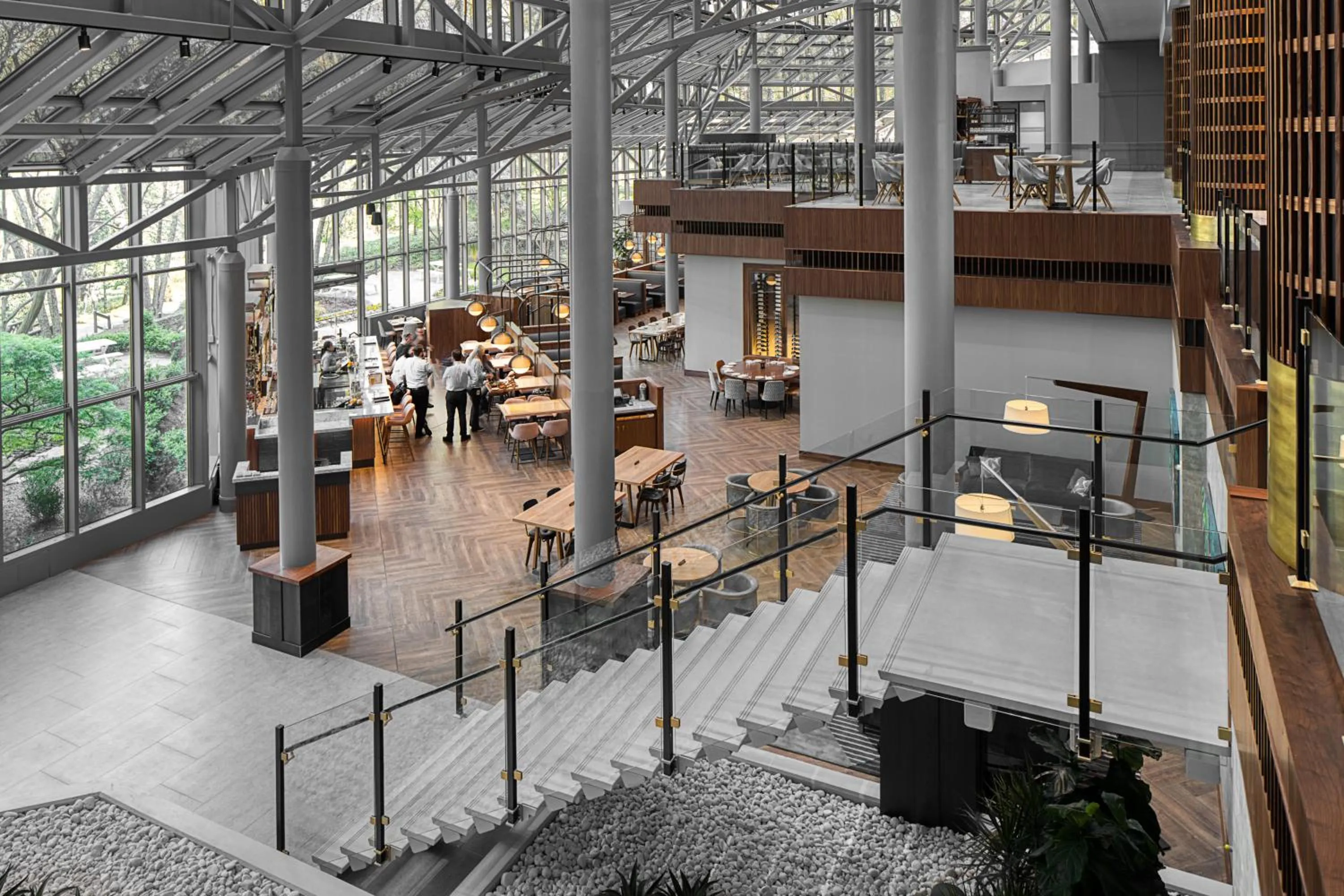 Property building in Crowne Plaza Atlanta Perimeter at Ravinia by IHG