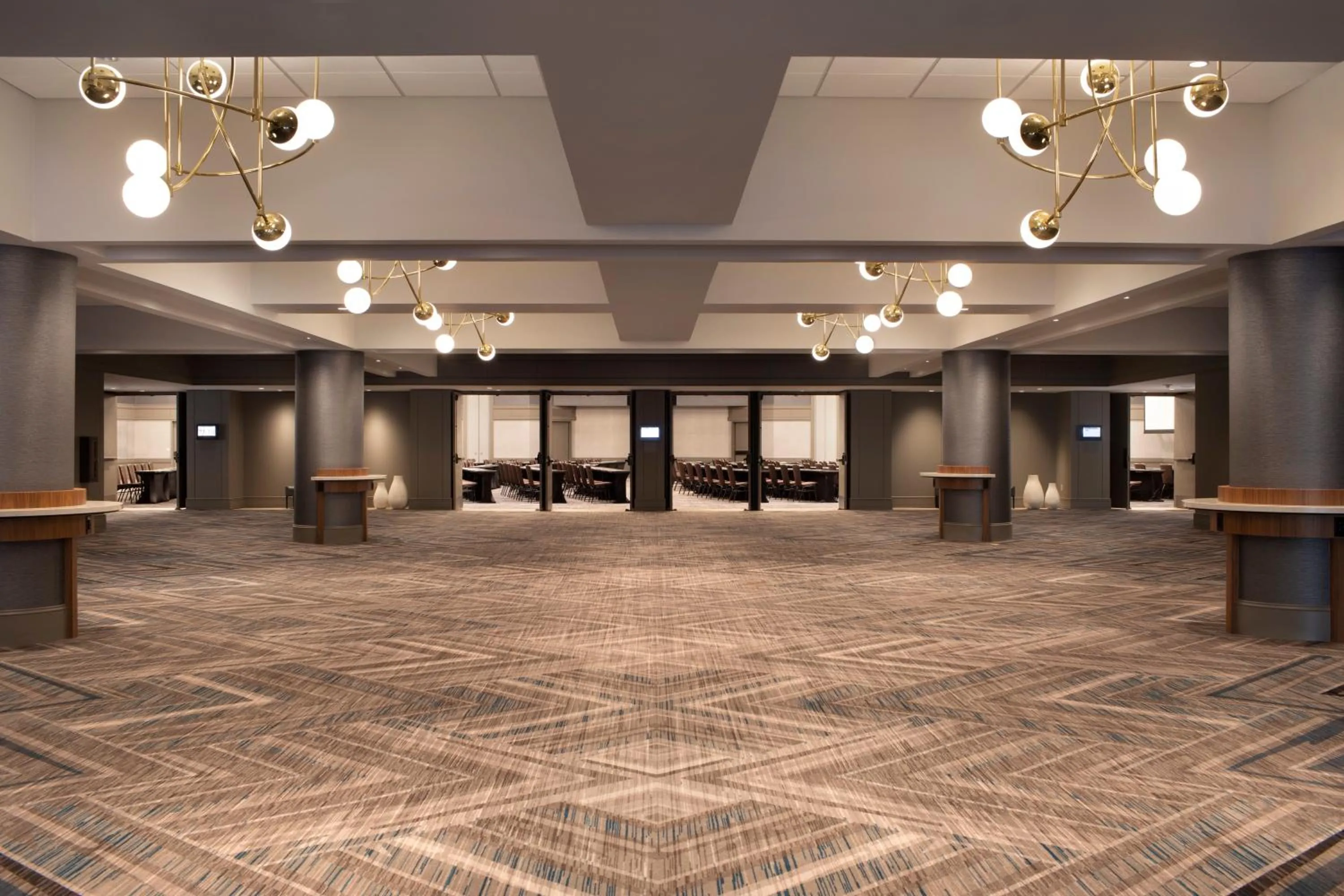 Meeting/conference room in Crowne Plaza Atlanta Perimeter at Ravinia by IHG