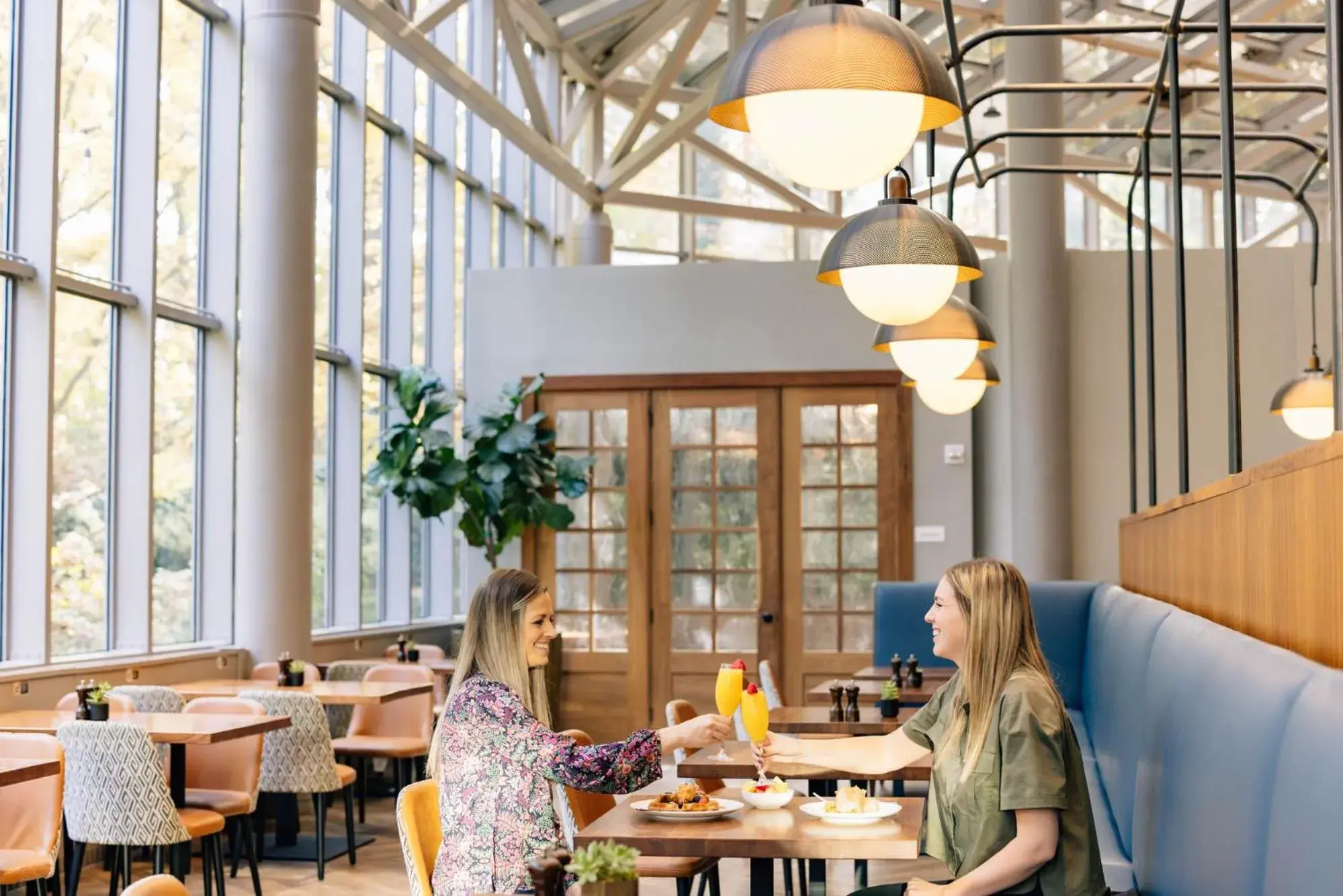 Breakfast in Crowne Plaza Atlanta Perimeter at Ravinia by IHG Breakfast in Crowne Plaza Atlanta Perimeter at Ravinia by IHG