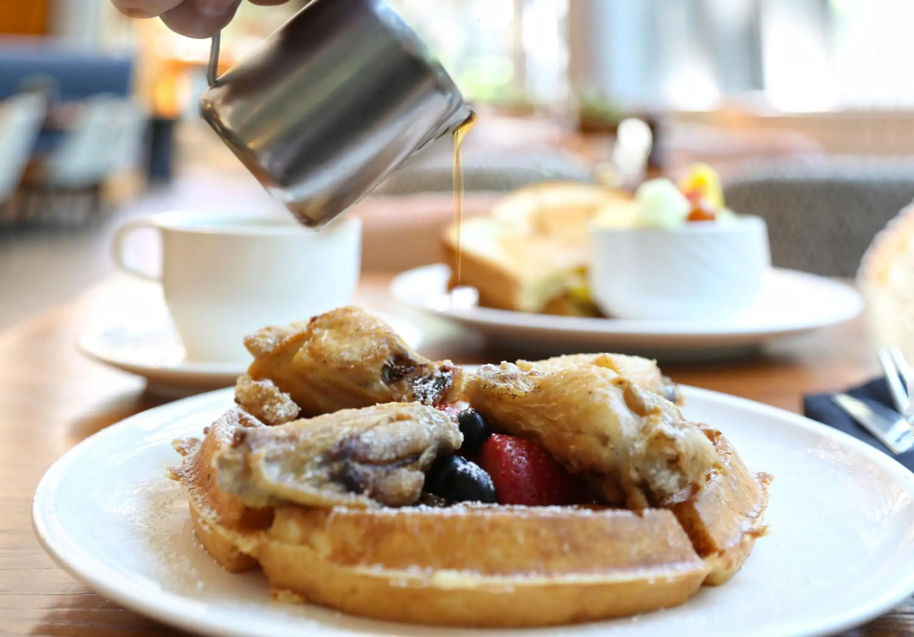 Breakfast in Crowne Plaza Atlanta Perimeter at Ravinia by IHG Breakfast in Crowne Plaza Atlanta Perimeter at Ravinia by IHG