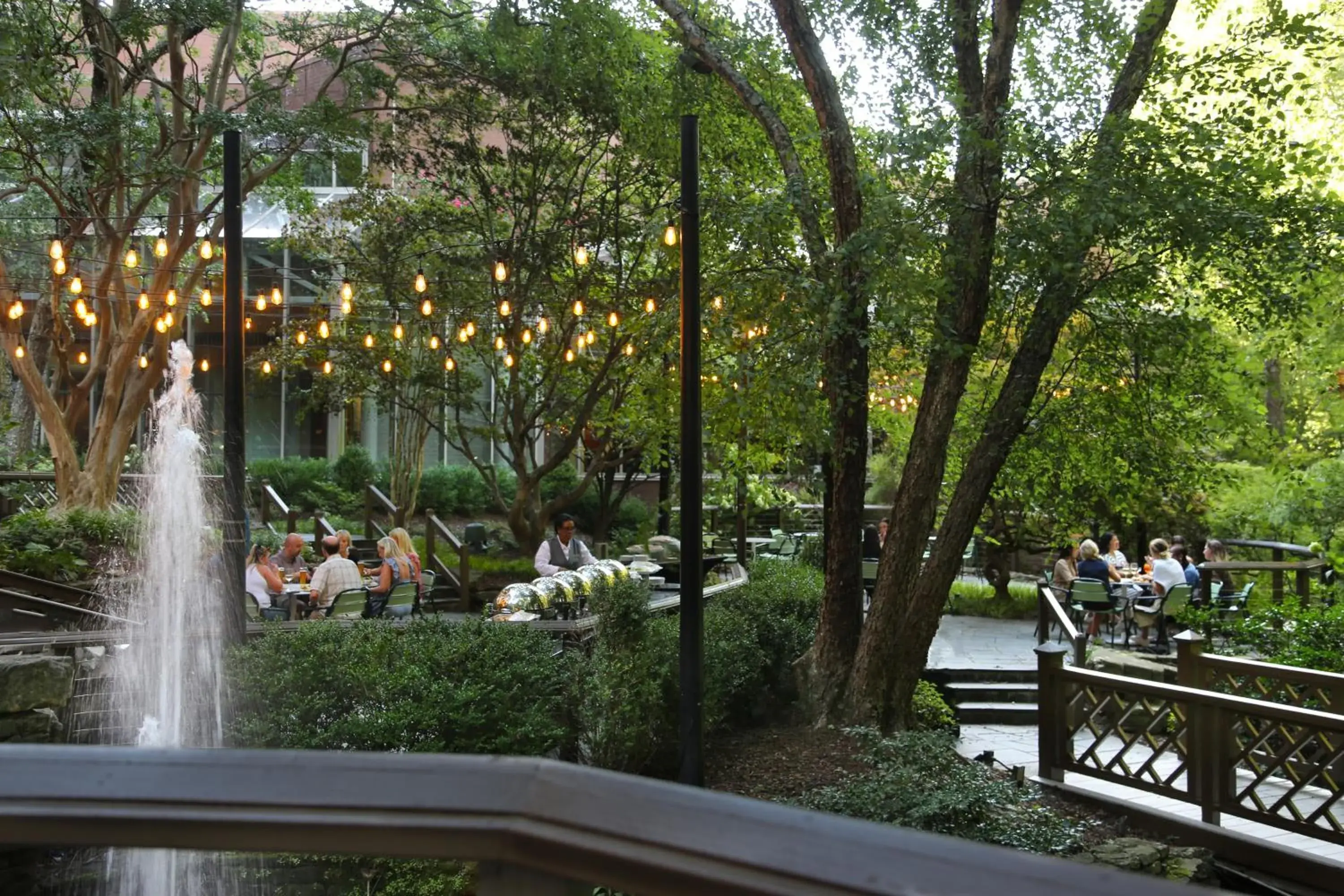 Restaurant/places to eat in Crowne Plaza Atlanta Perimeter at Ravinia by IHG Restaurant/places to eat in Crowne Plaza Atlanta Perimeter at Ravinia by IHG